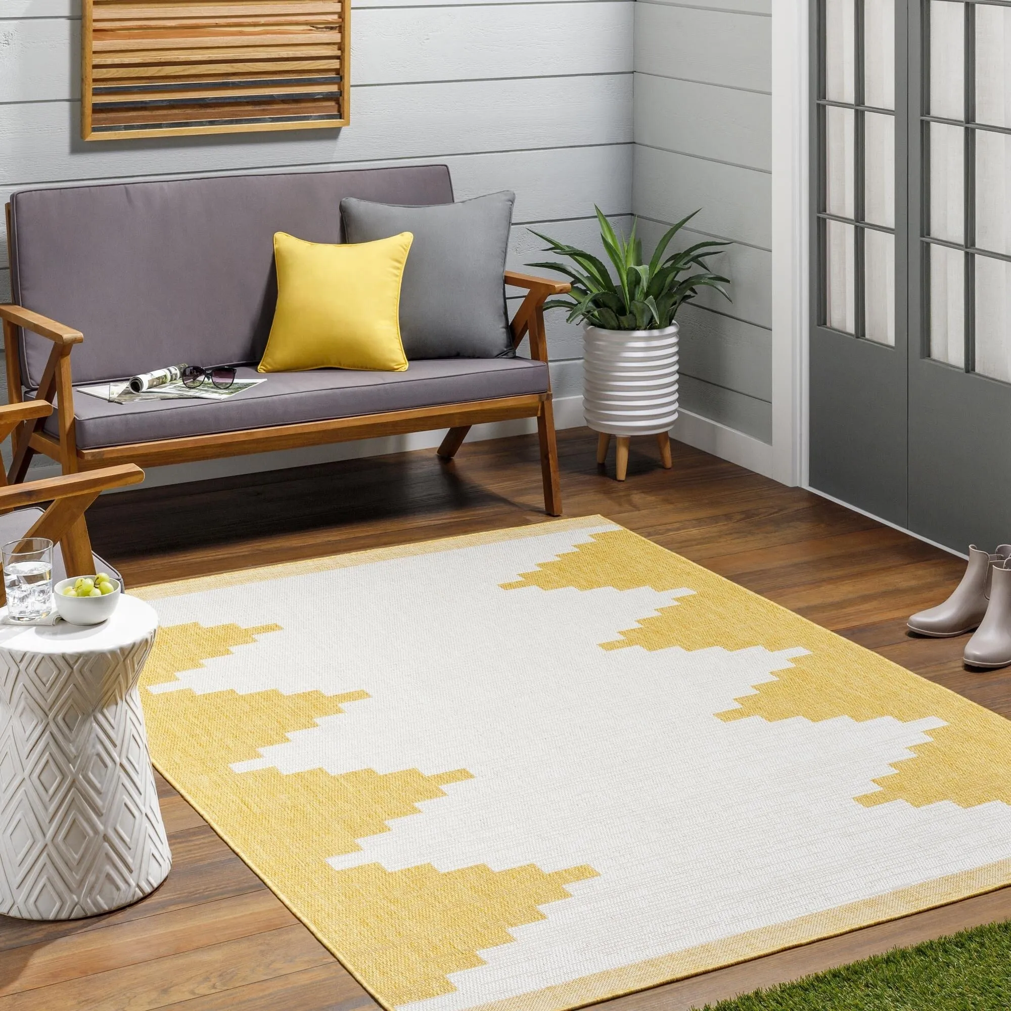 Livabliss Eagean Bohemian Diamond Indoor / OutdoorArea Rug