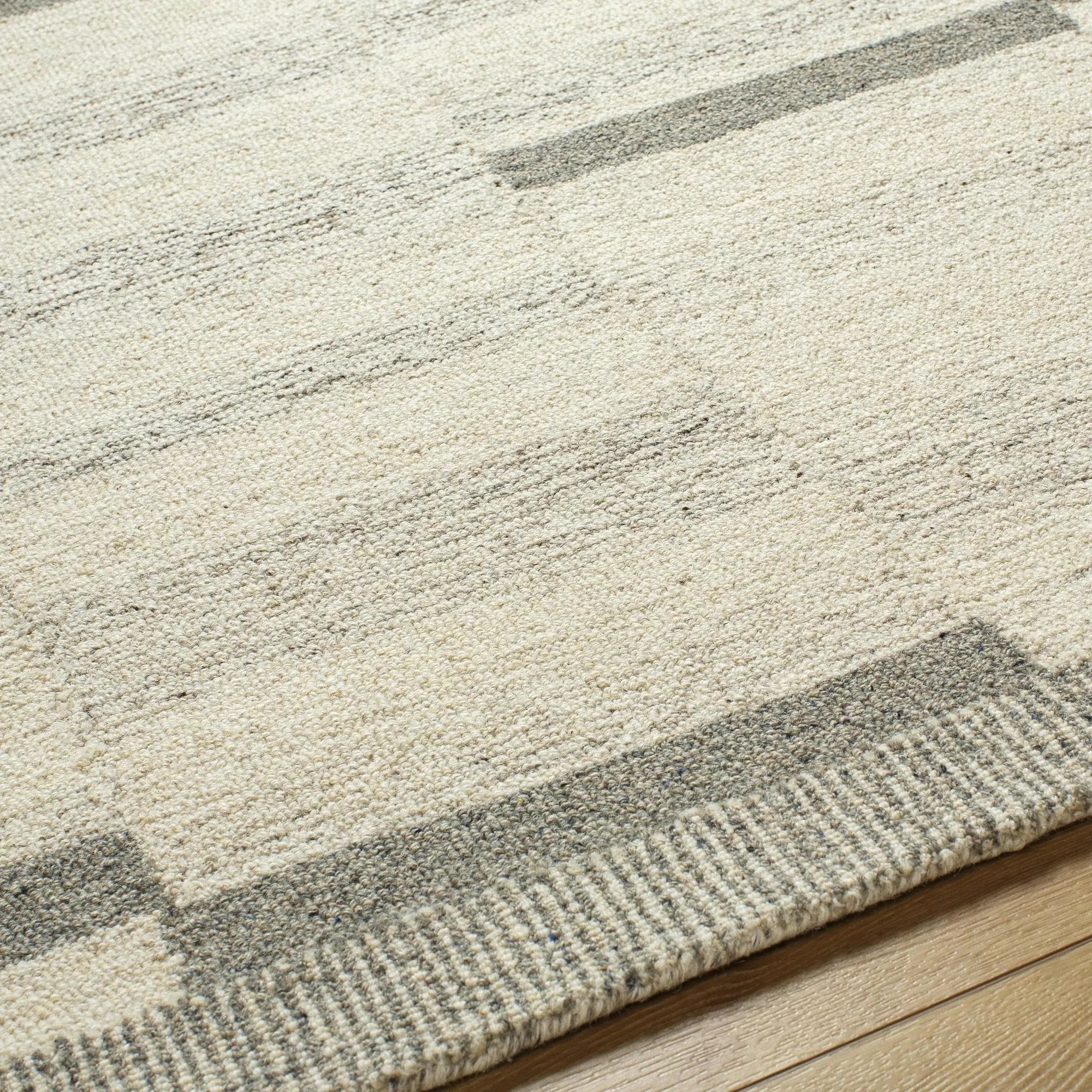 Livabliss Granada Hand Tufted Geometric Wool Rug