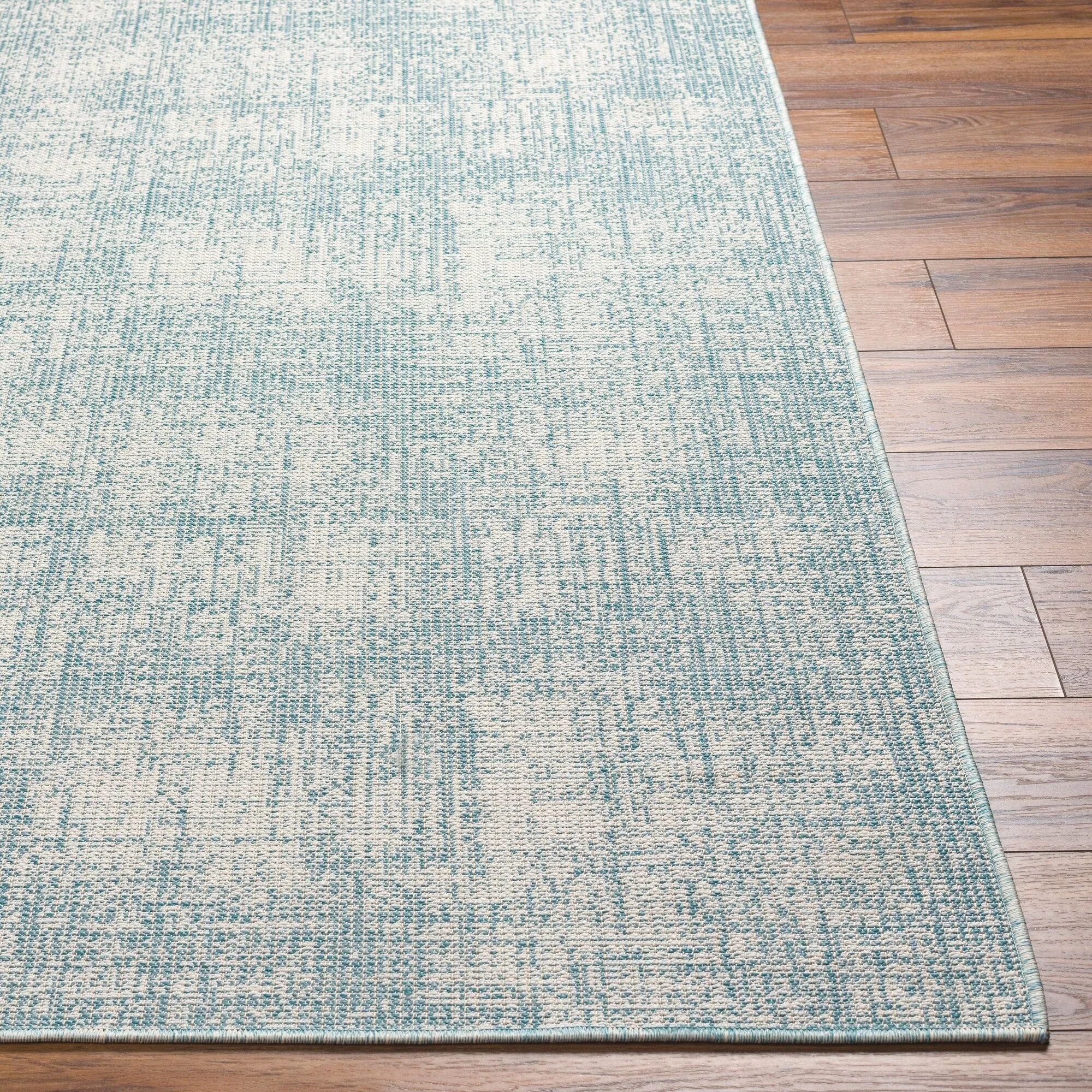 Livabliss Hampton Indoor/ Outdoor Distressed Stripe Area Rug