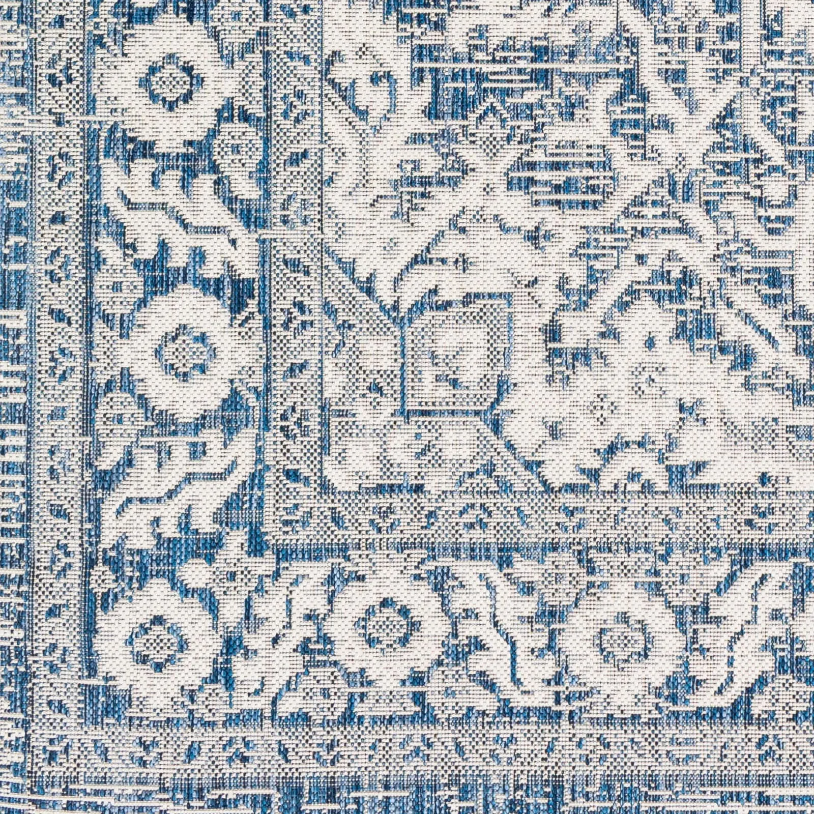 Livabliss Peregrine Indoor/ Outdoor Updated Medallion Area Rug