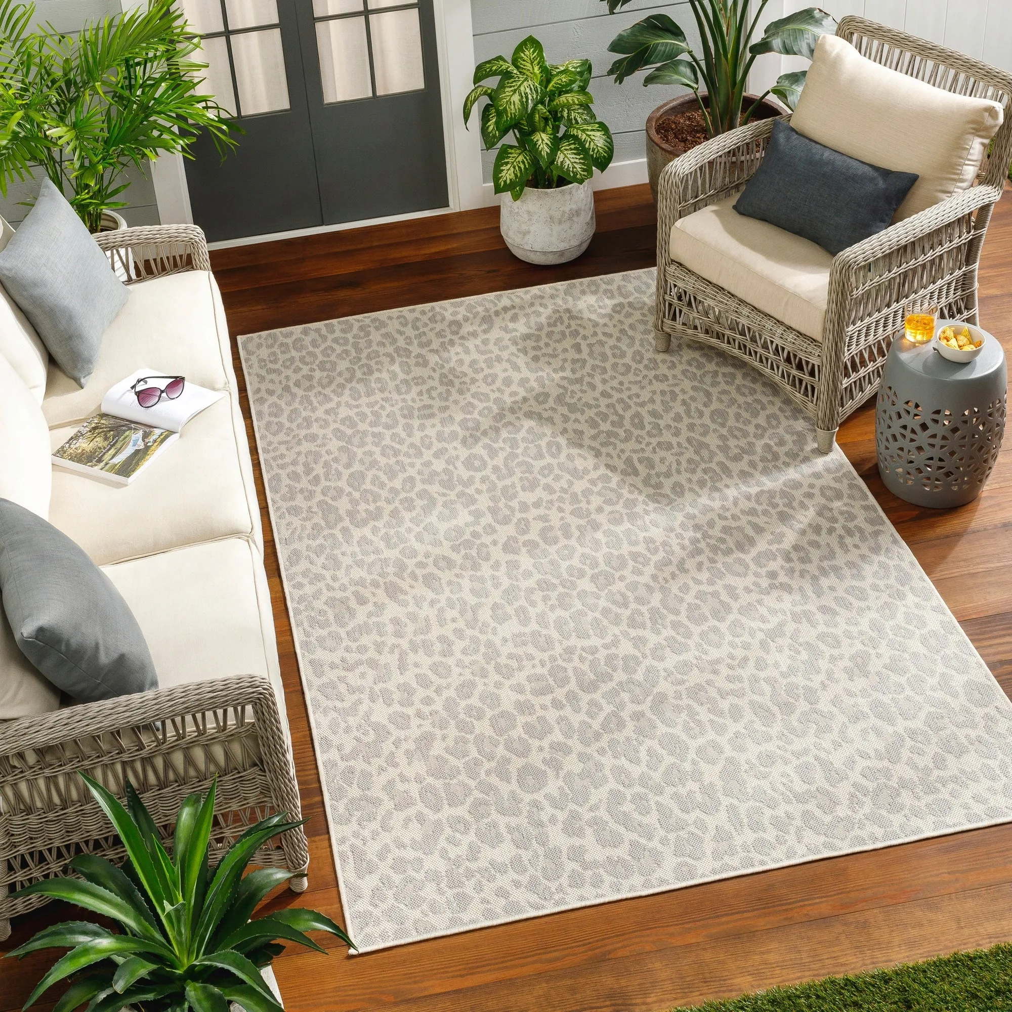 Livabliss Ravello Animal Print Indoor/ Outdoor Area Rug