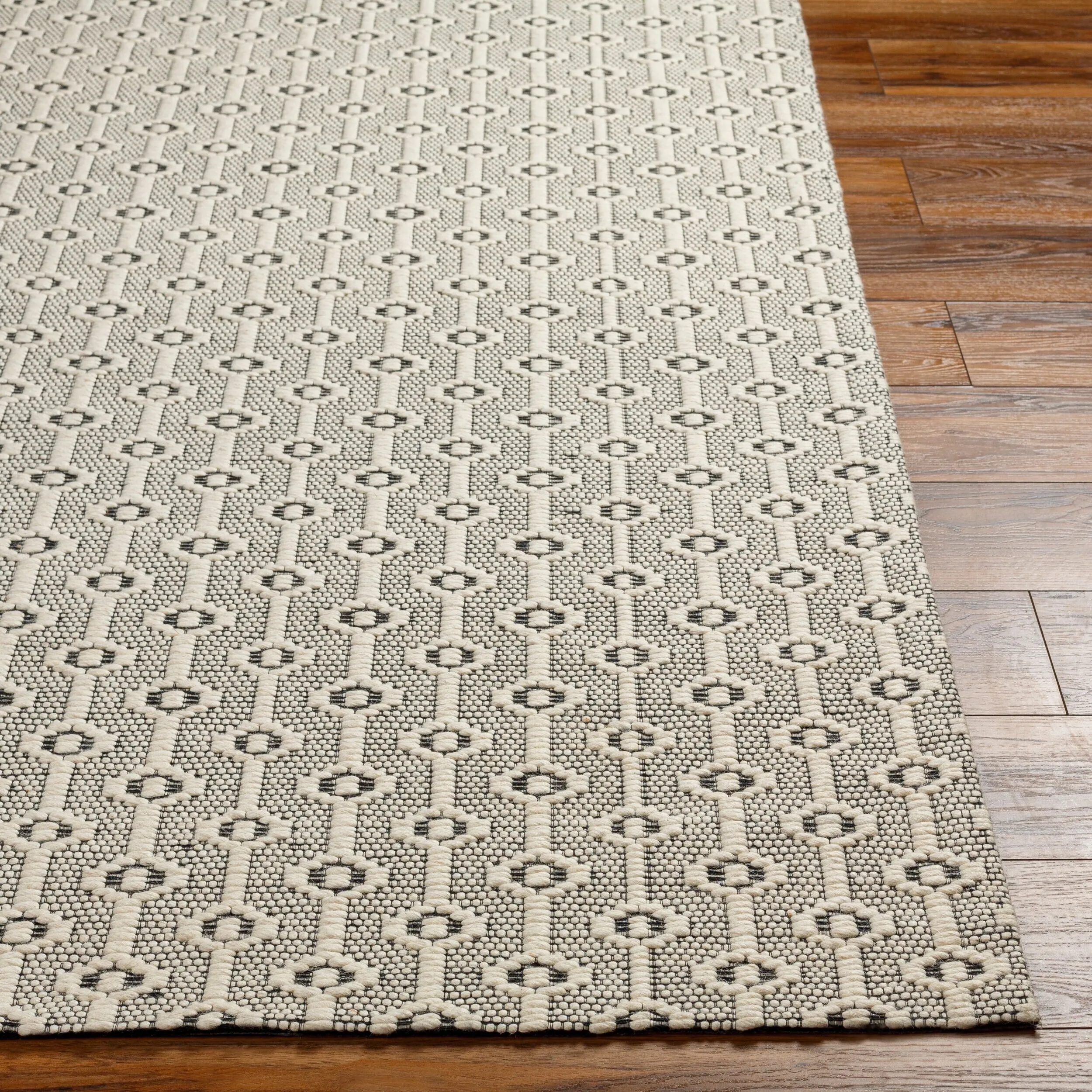 Livabliss Sapana Handmade Mod Farmhouse Wool Blend Area Rug