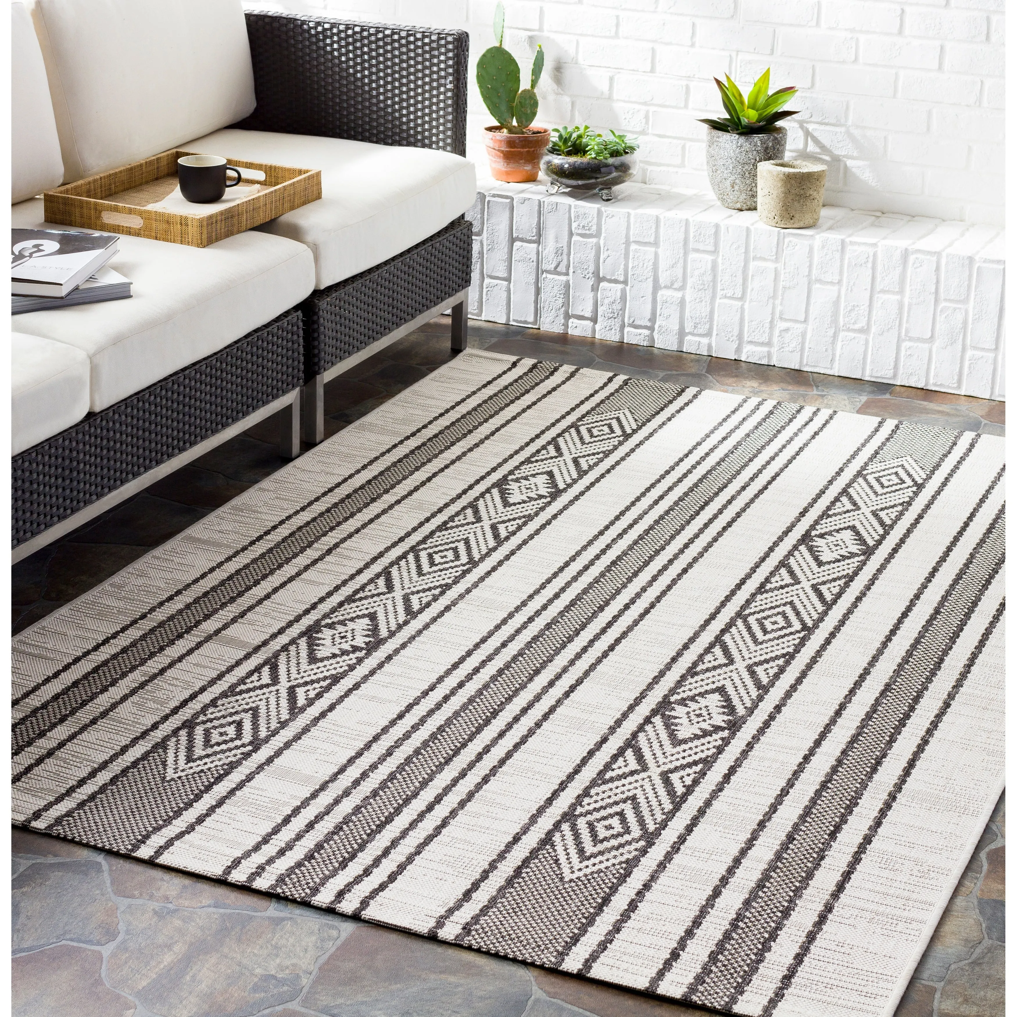 Livabliss Tansy Indoor/ Outdoor Nordic Stripe Area Rug