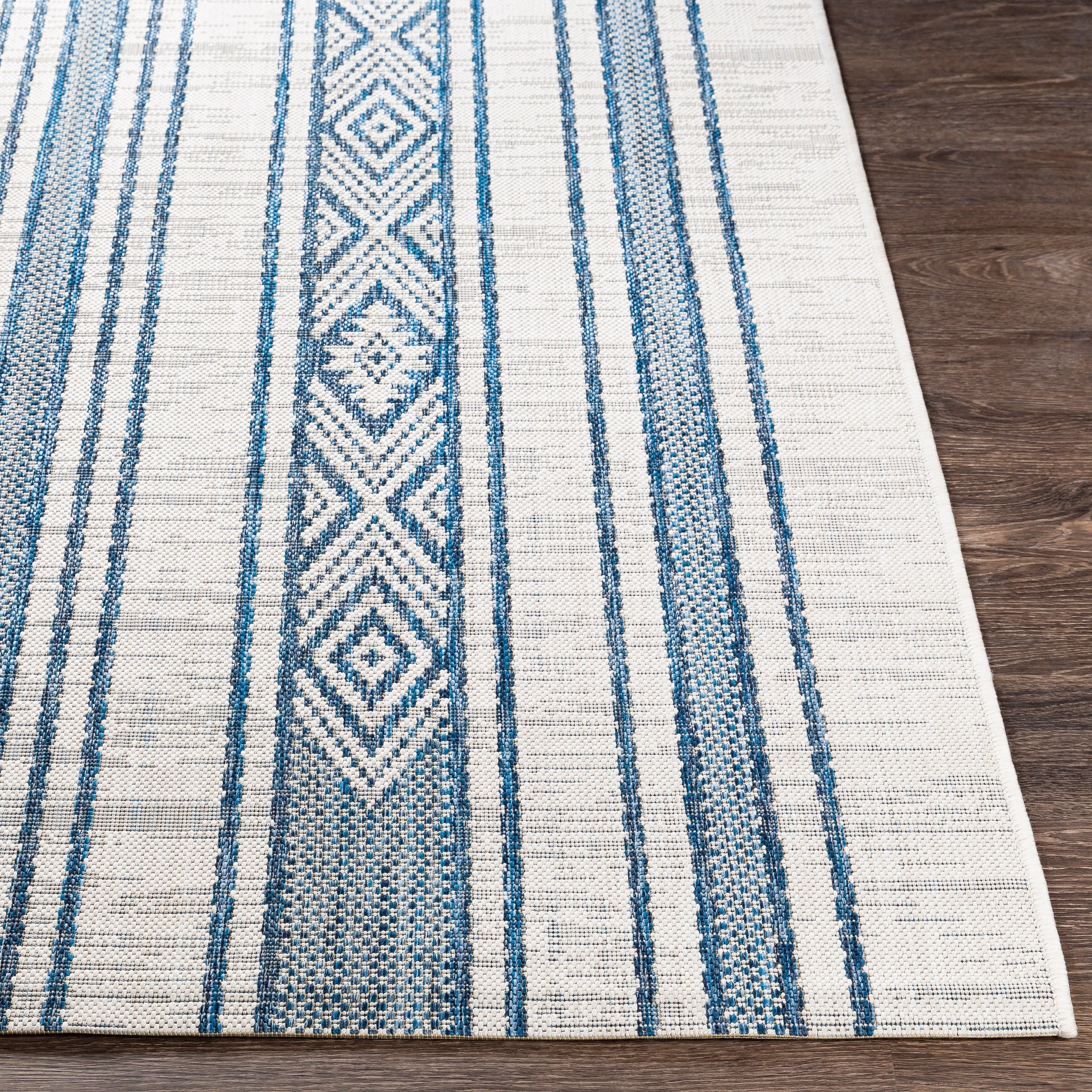 Livabliss Tansy Indoor/ Outdoor Nordic Stripe Area Rug