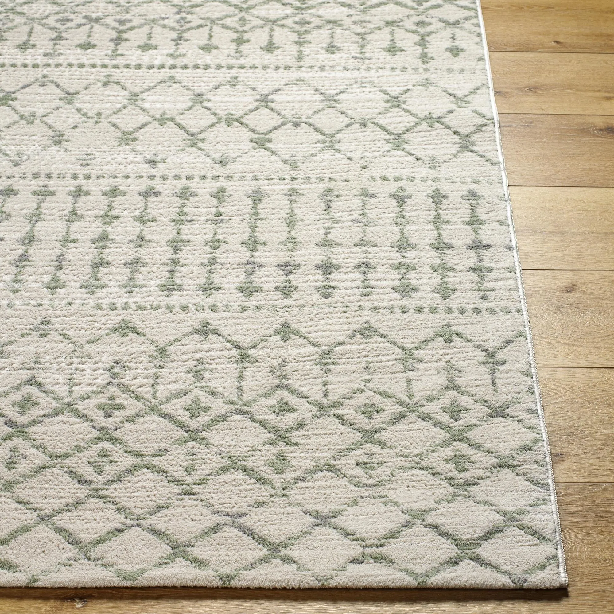 Livabliss Vanya Moroccan Diamond Area Rug
