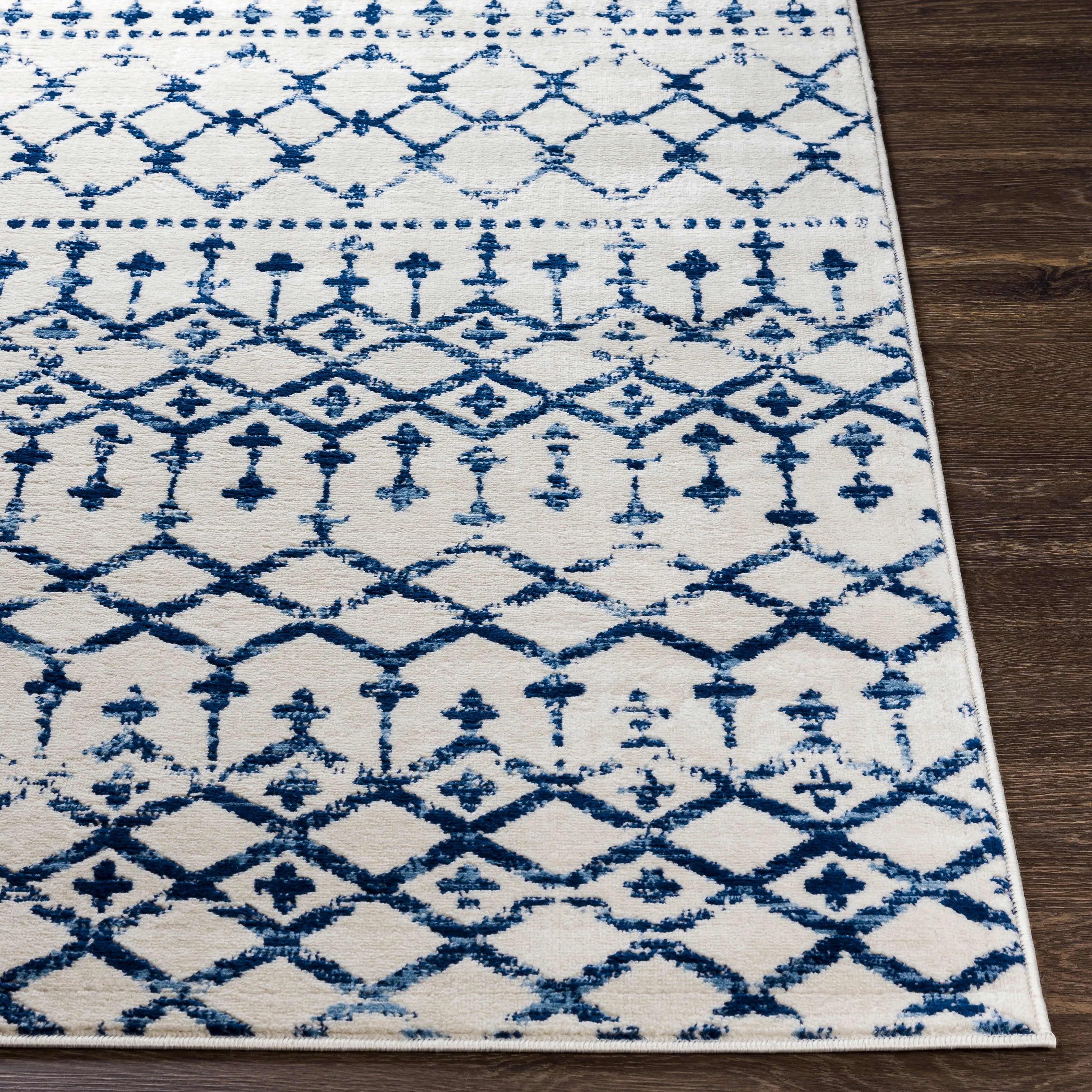 Livabliss Vanya Moroccan Diamond Area Rug