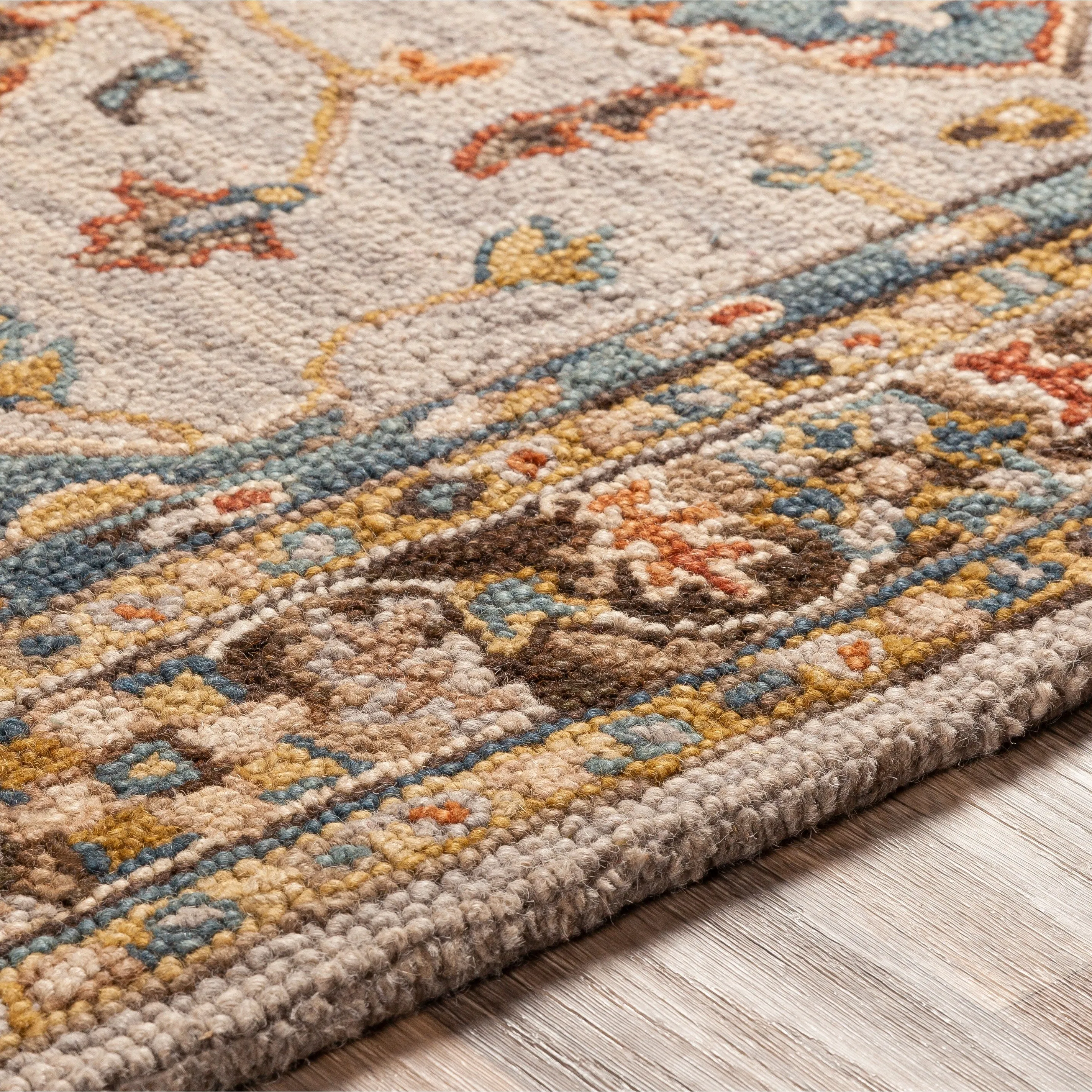 Livabliss Voorst Handmade Wool Medallion Area Rug