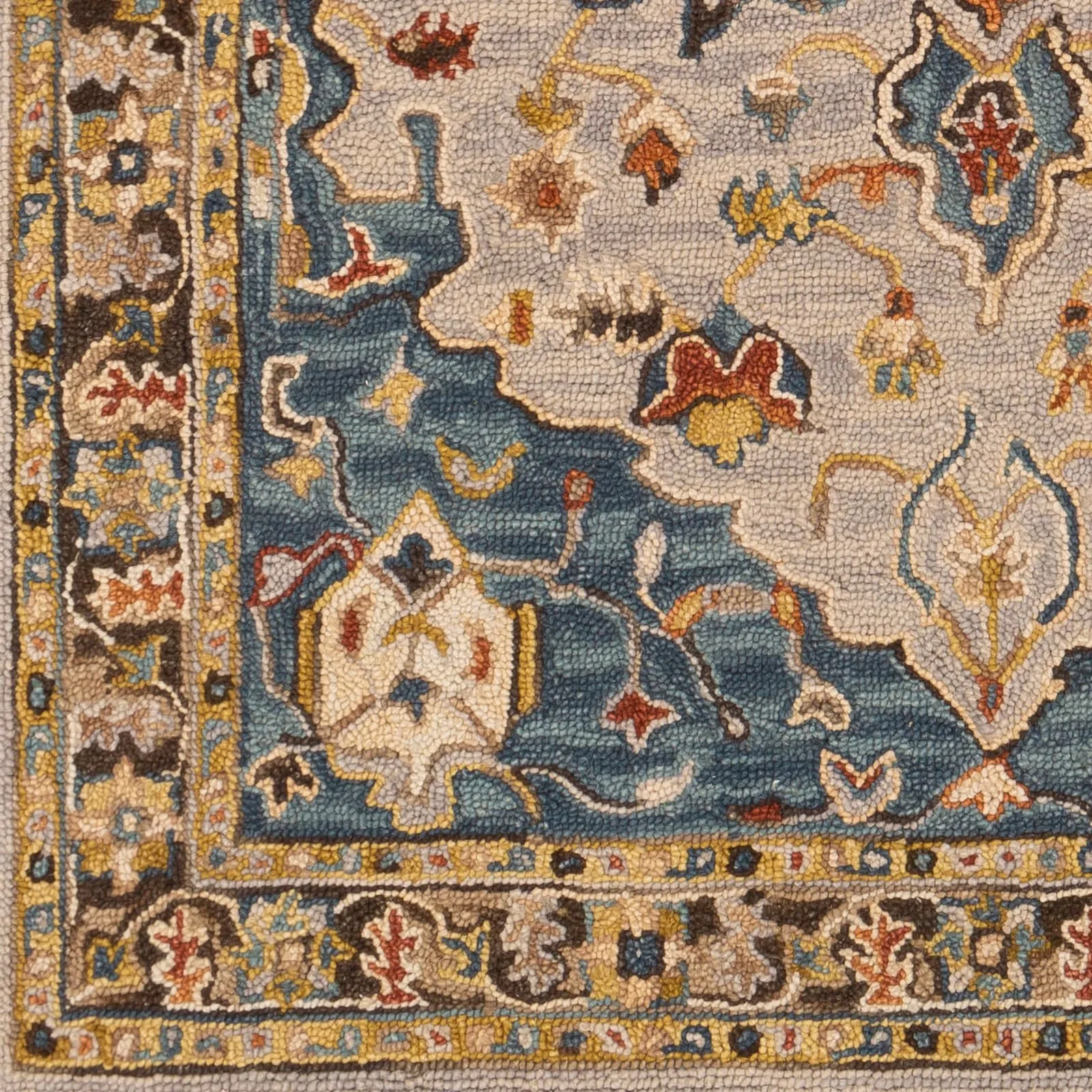 Livabliss Voorst Handmade Wool Medallion Area Rug