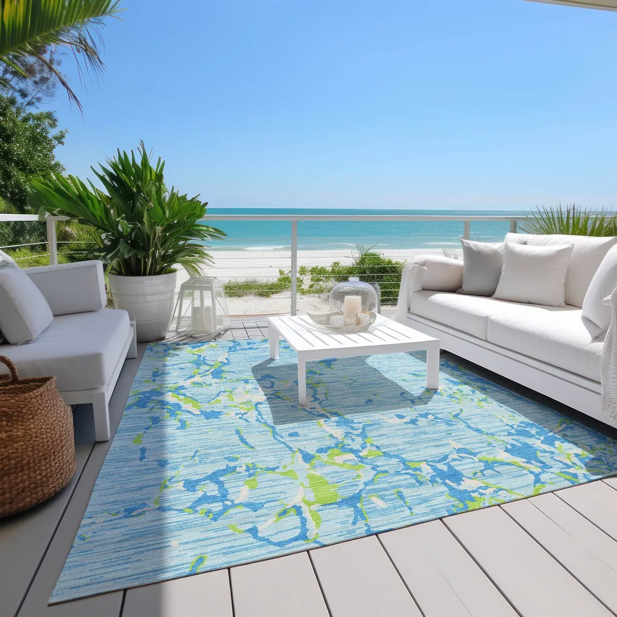 Machine Washable Indoor/ Outdoor Abstract Camo Chantille Rug