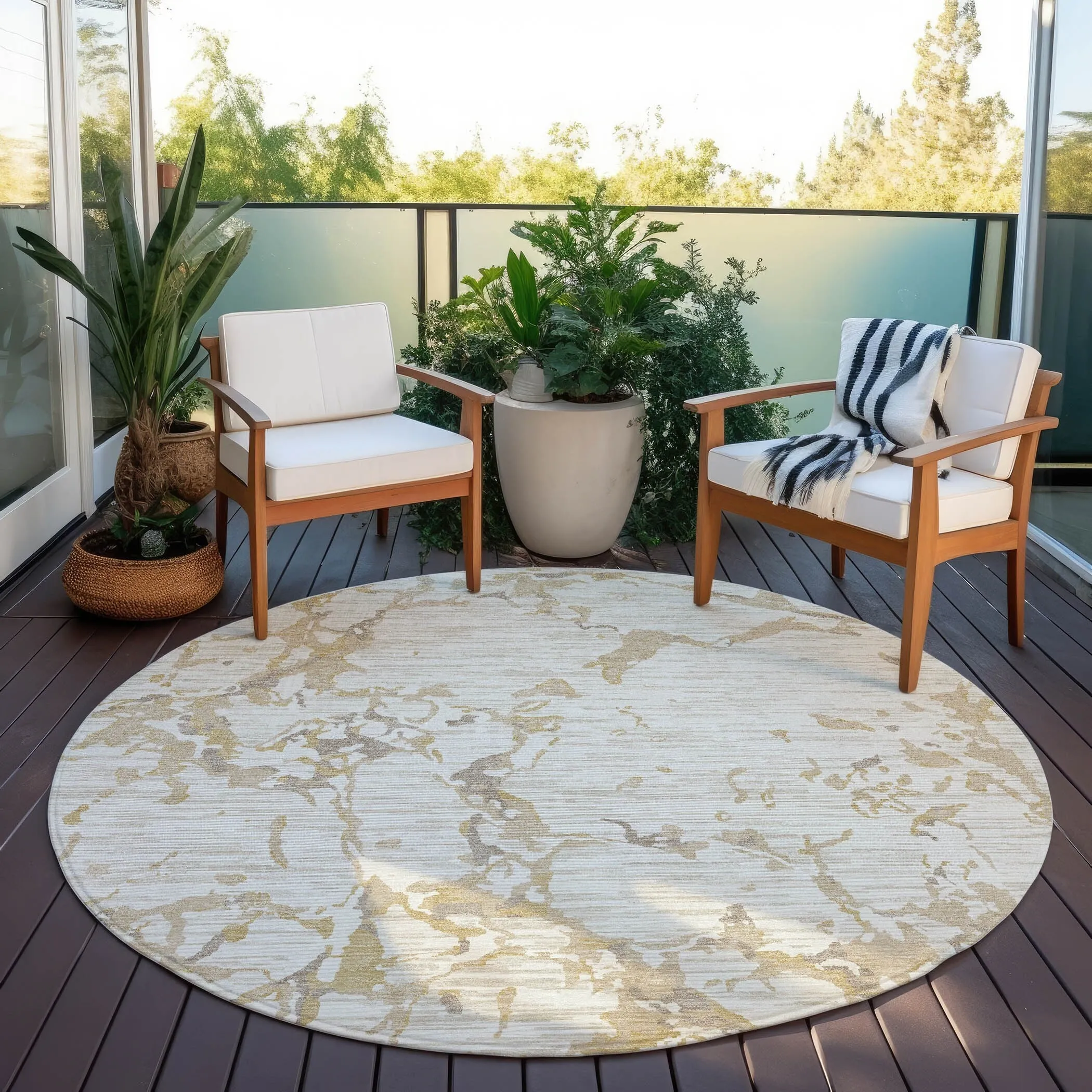 Machine Washable Indoor/ Outdoor Abstract Camo Chantille Rug