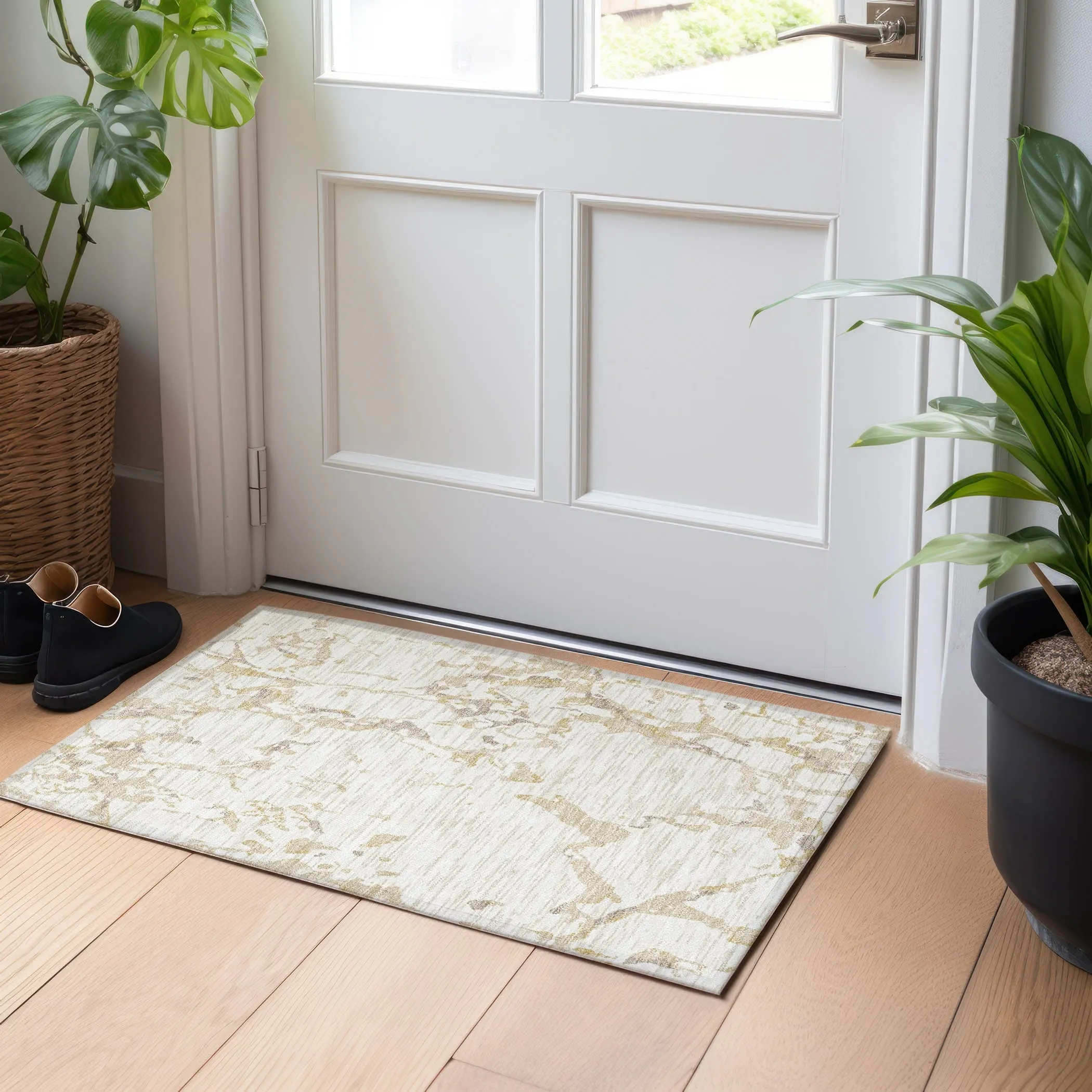 Machine Washable Indoor/ Outdoor Abstract Camo Chantille Rug