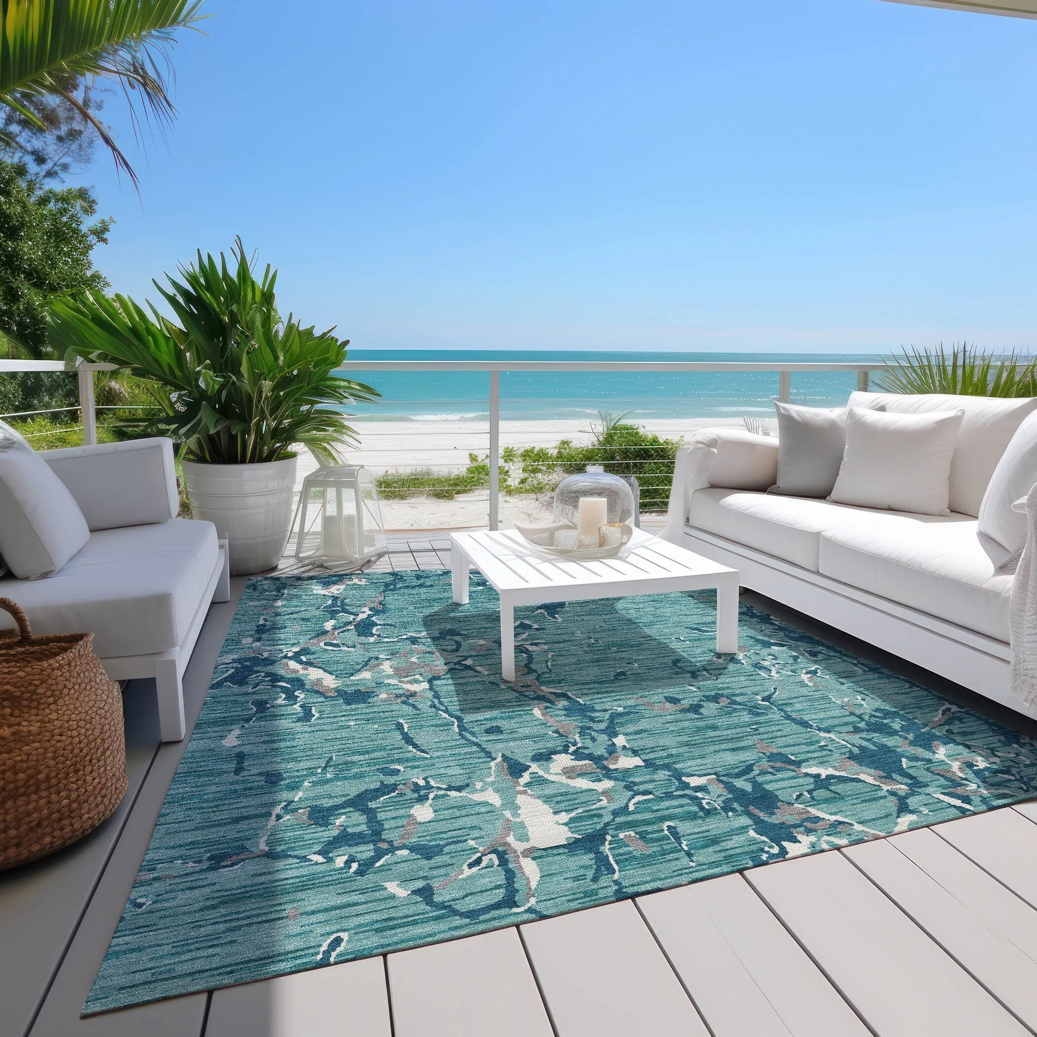 Machine Washable Indoor/ Outdoor Abstract Camo Chantille Rug