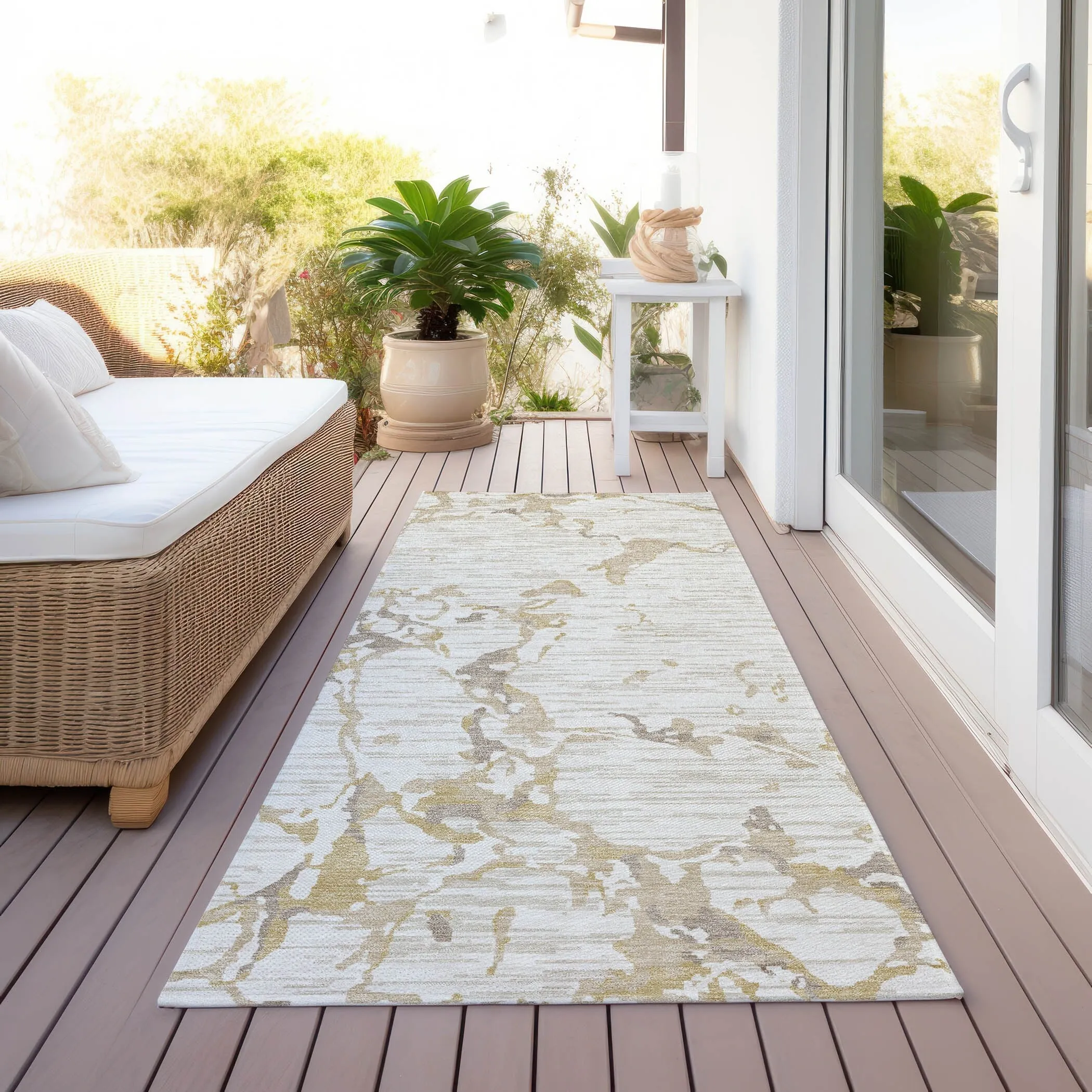 Machine Washable Indoor/ Outdoor Abstract Camo Chantille Rug