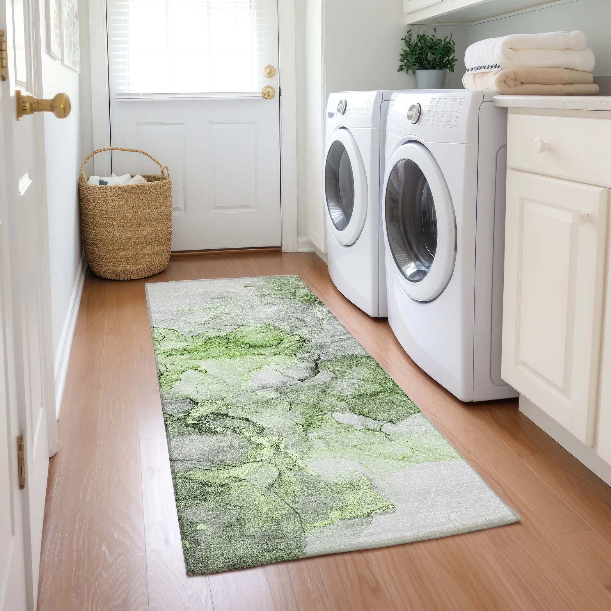 Machine Washable Indoor/ Outdoor Abstract Chantille Rug