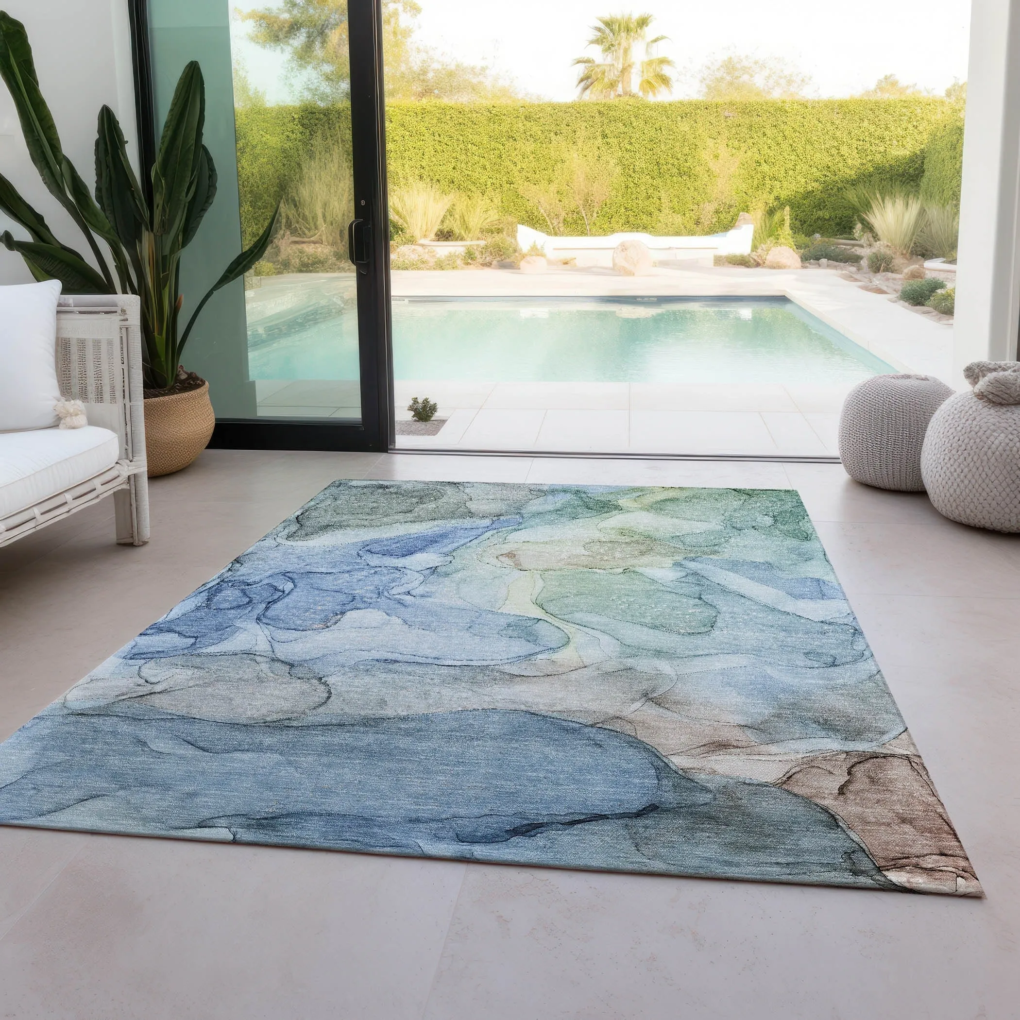 Machine Washable Indoor/ Outdoor Abstract Chantille Rug