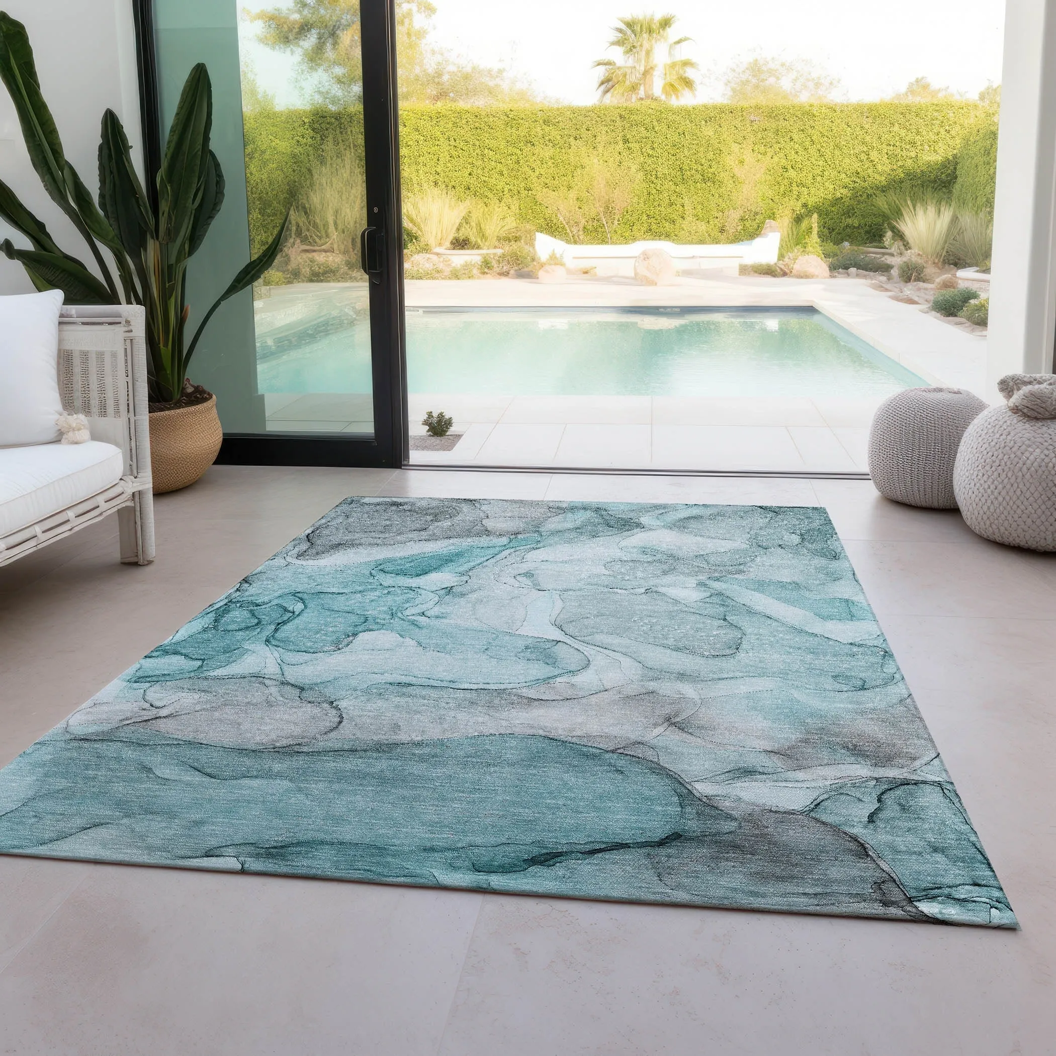 Machine Washable Indoor/ Outdoor Abstract Chantille Rug