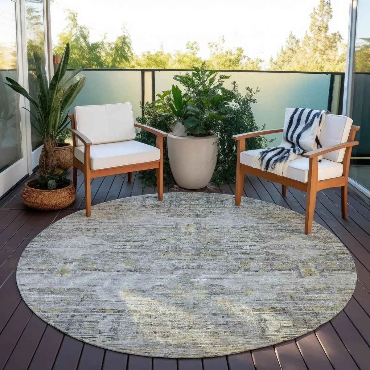 Machine Washable Indoor/ Outdoor Abstract Modern Chantille Rug