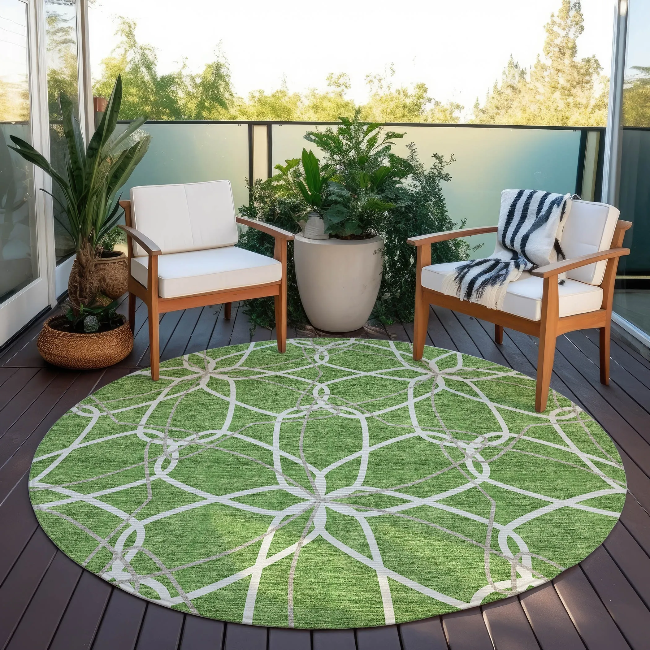 Machine Washable Indoor/ Outdoor Abstract Prism Chantille Rug