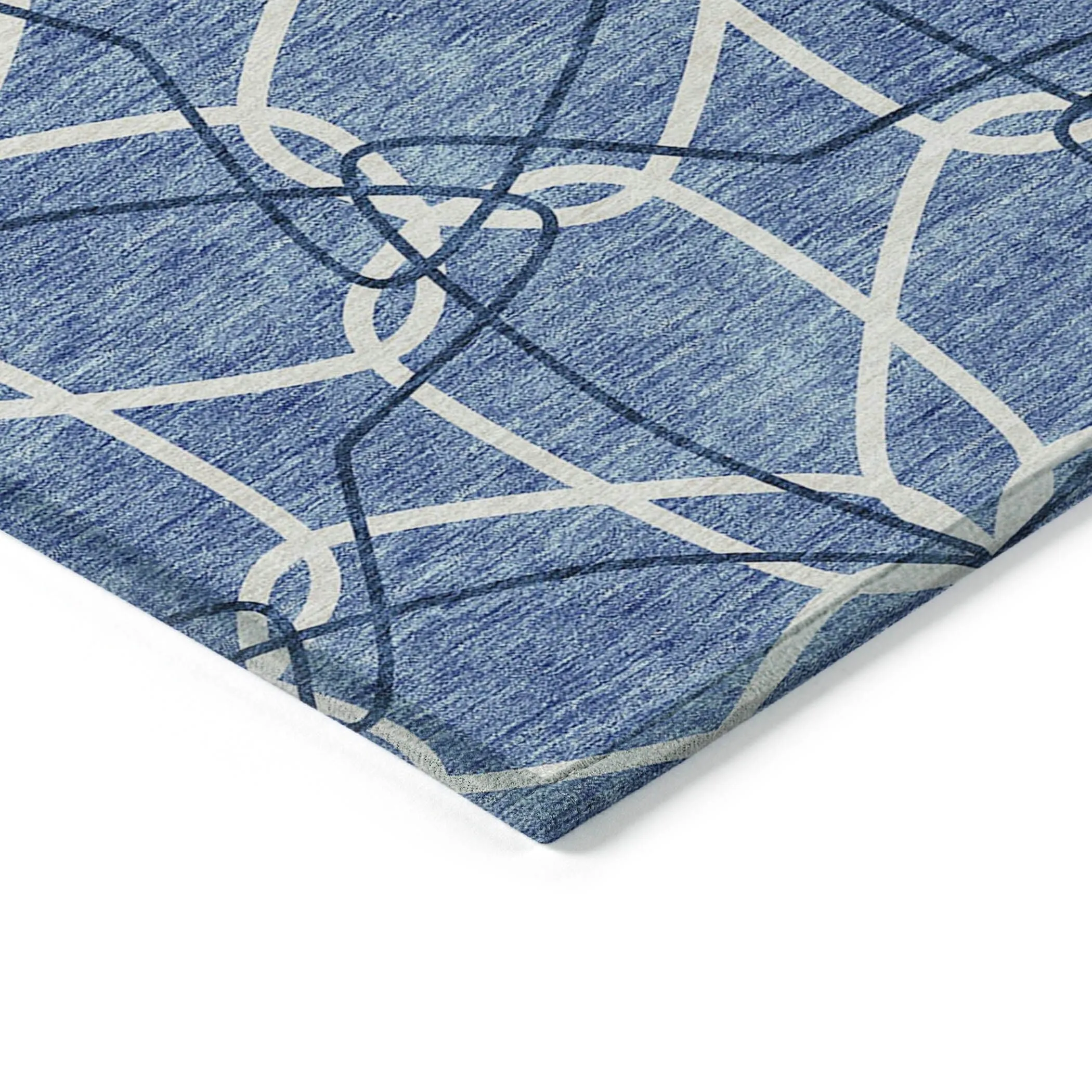 Machine Washable Indoor/ Outdoor Abstract Prism Chantille Rug