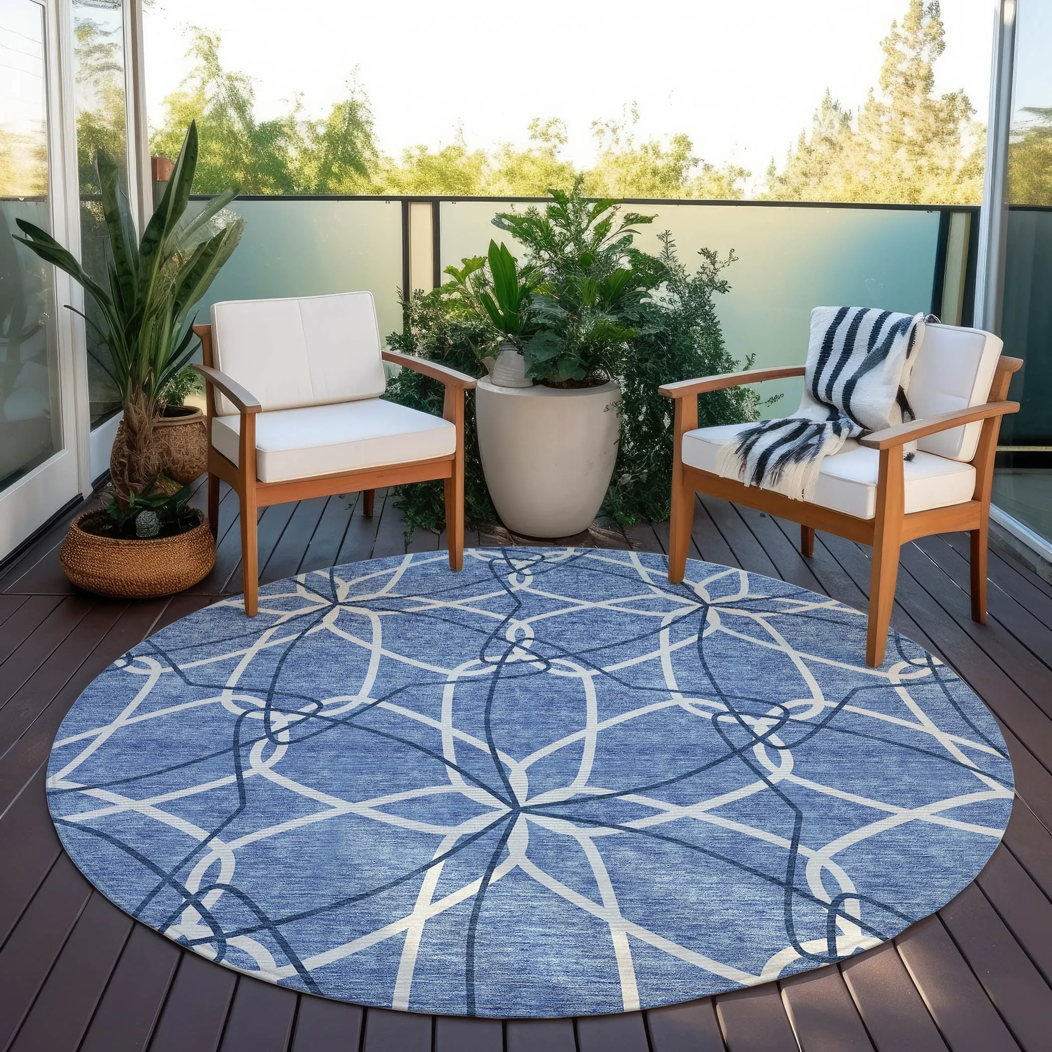 Machine Washable Indoor/ Outdoor Abstract Prism Chantille Rug