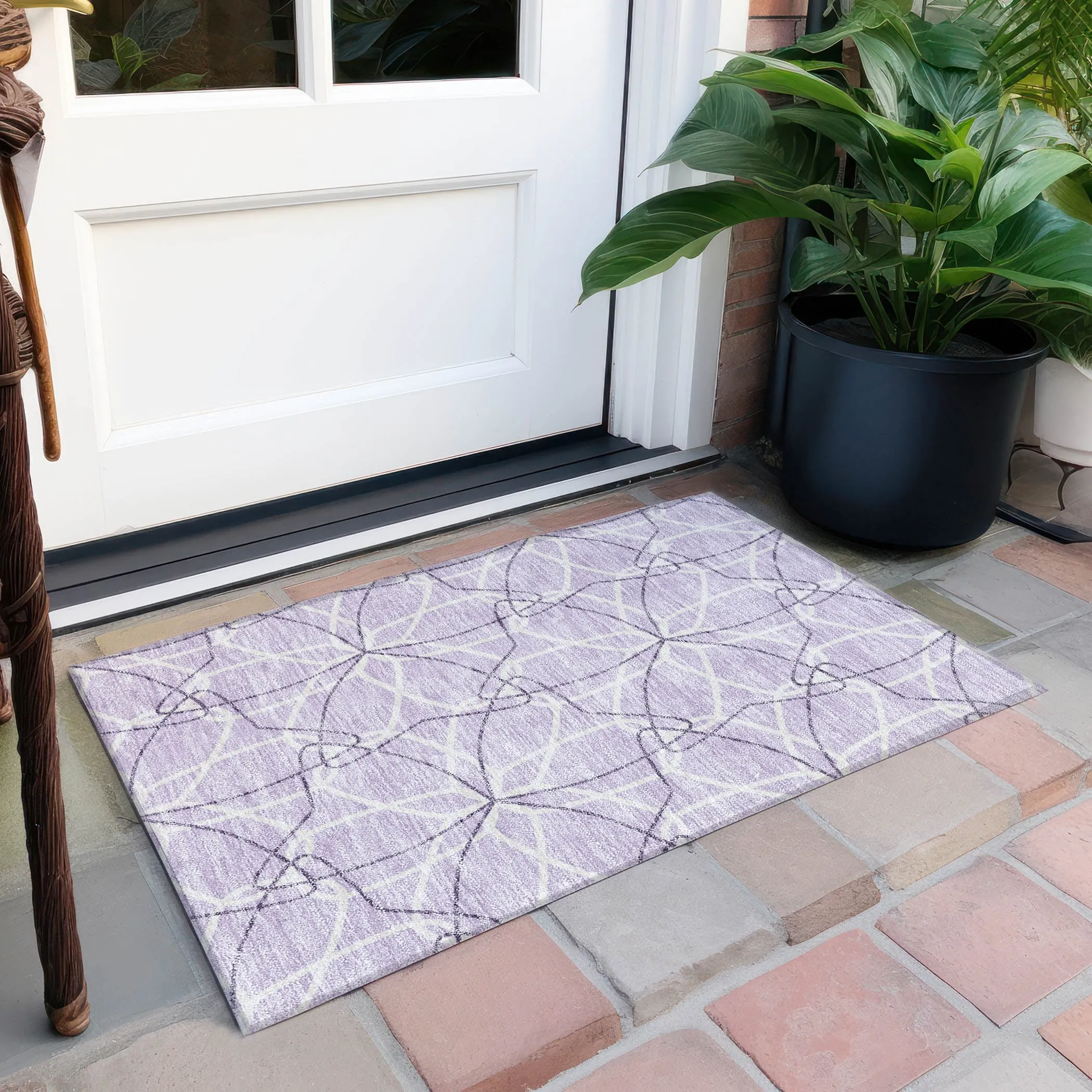 Machine Washable Indoor/ Outdoor Abstract Prism Chantille Rug