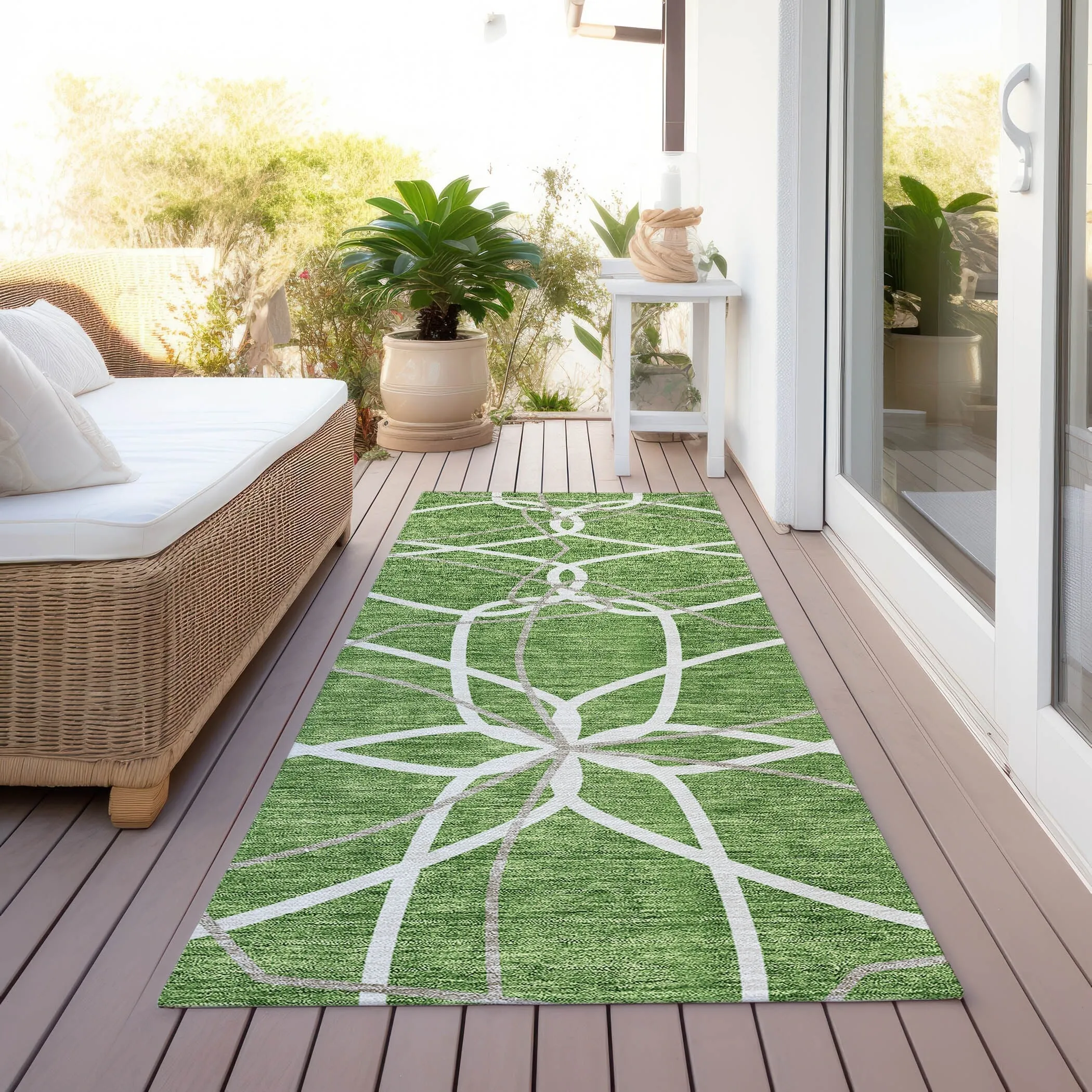 Machine Washable Indoor/ Outdoor Abstract Prism Chantille Rug