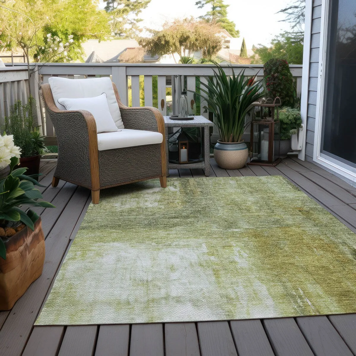 Machine Washable Indoor/ Outdoor Abstract Watercolor Chantille Rug
