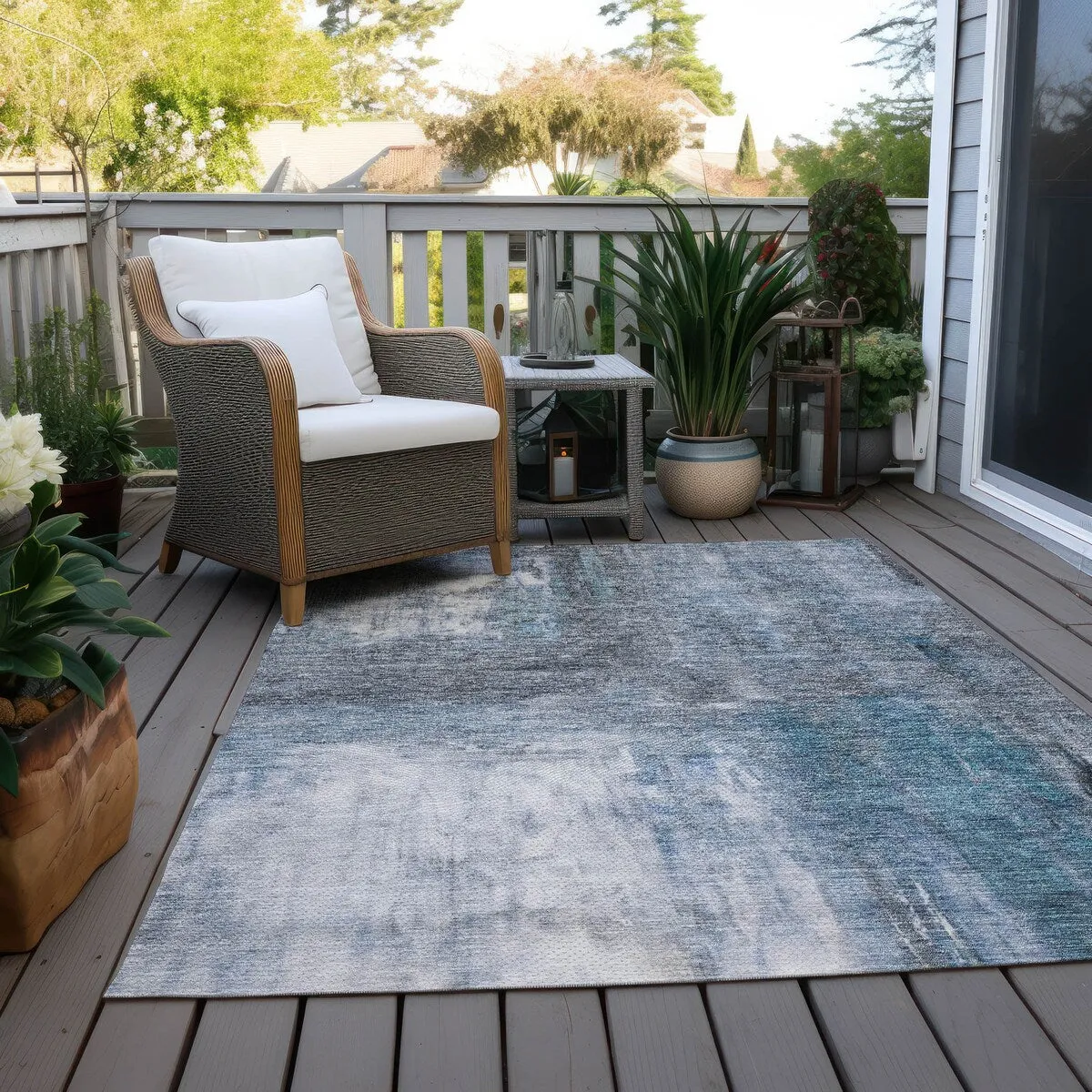 Machine Washable Indoor/ Outdoor Abstract Watercolor Chantille Rug