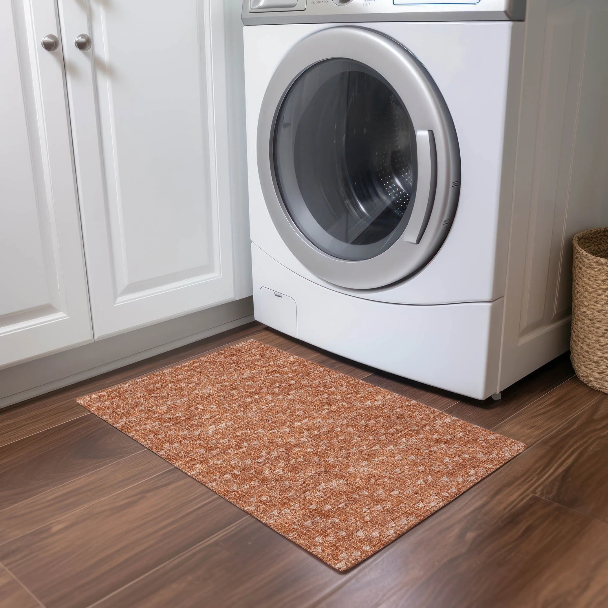 Machine Washable Indoor/ Outdoor Arrows Chantille Rug