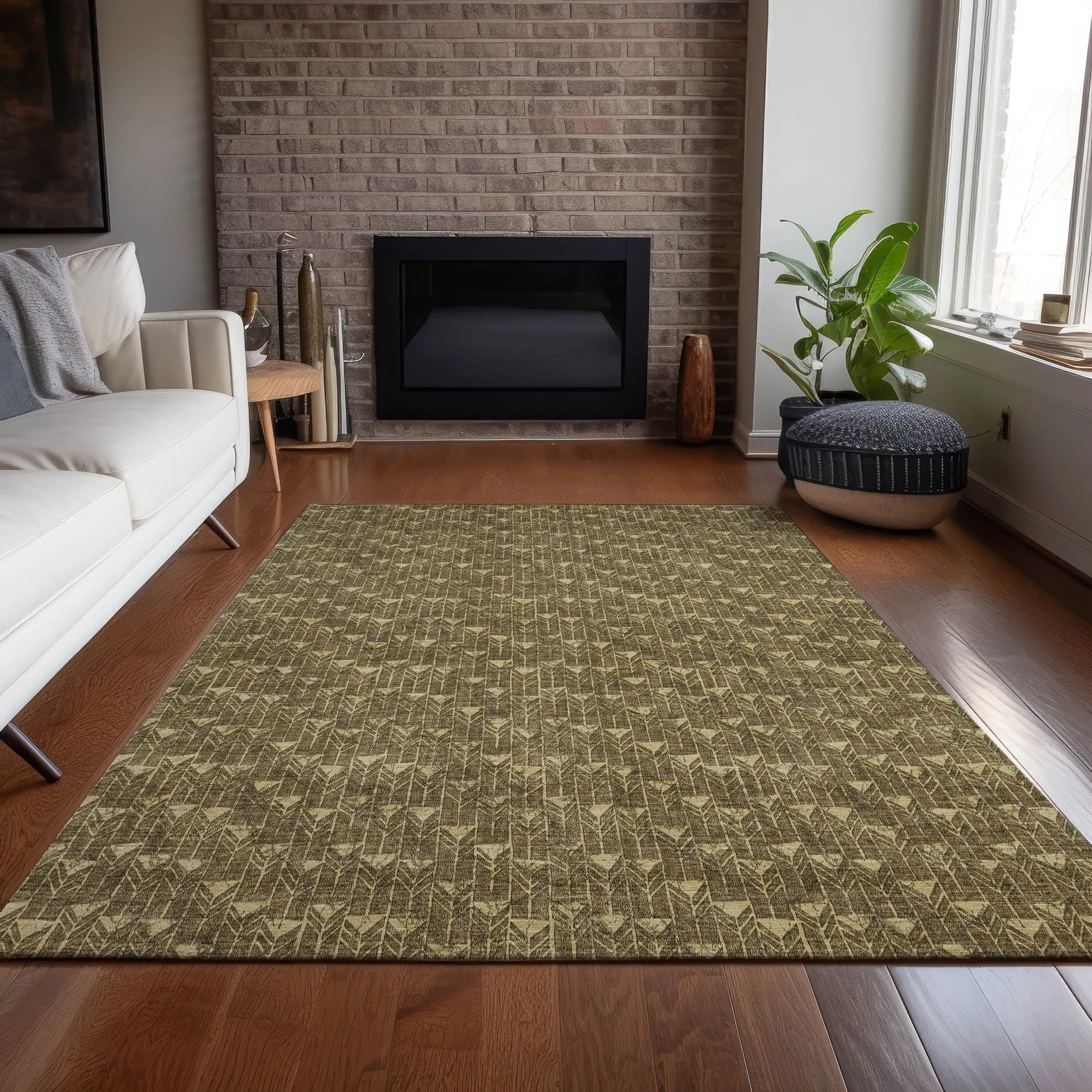 Machine Washable Indoor/ Outdoor Arrows Chantille Rug