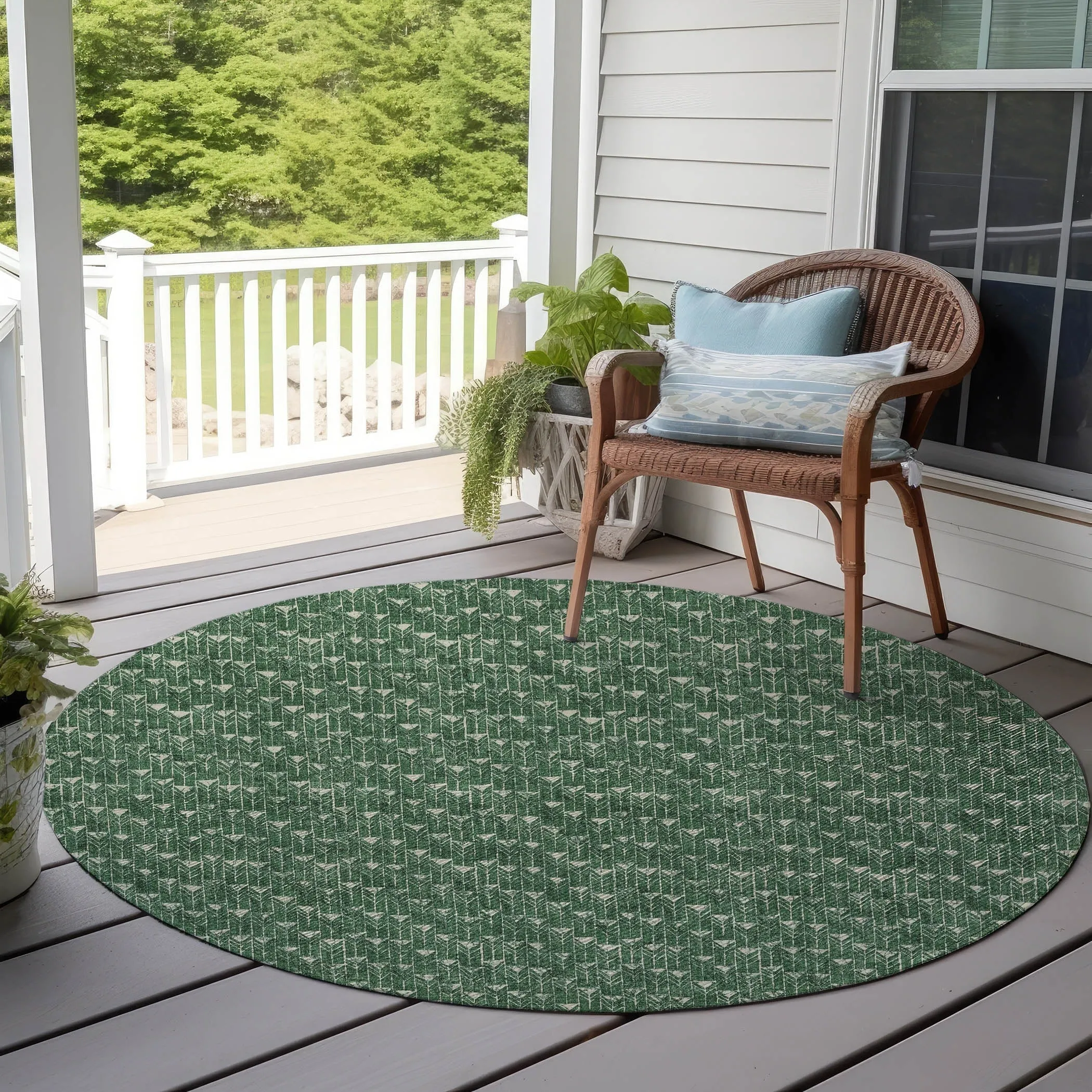 Machine Washable Indoor/ Outdoor Arrows Chantille Rug