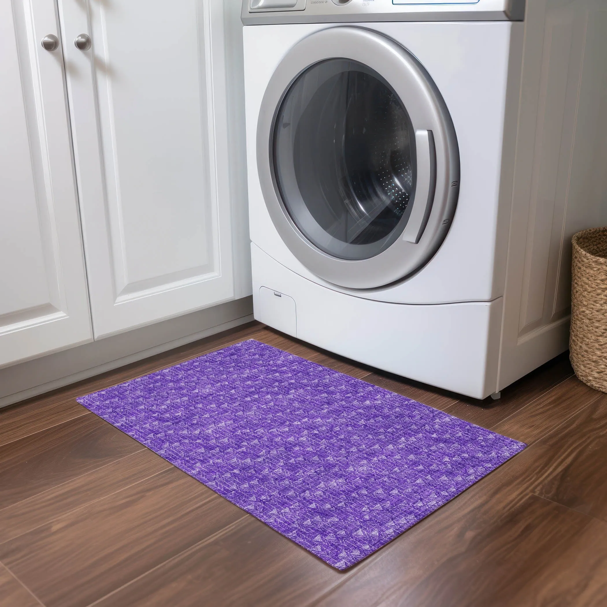 Machine Washable Indoor/ Outdoor Arrows Chantille Rug