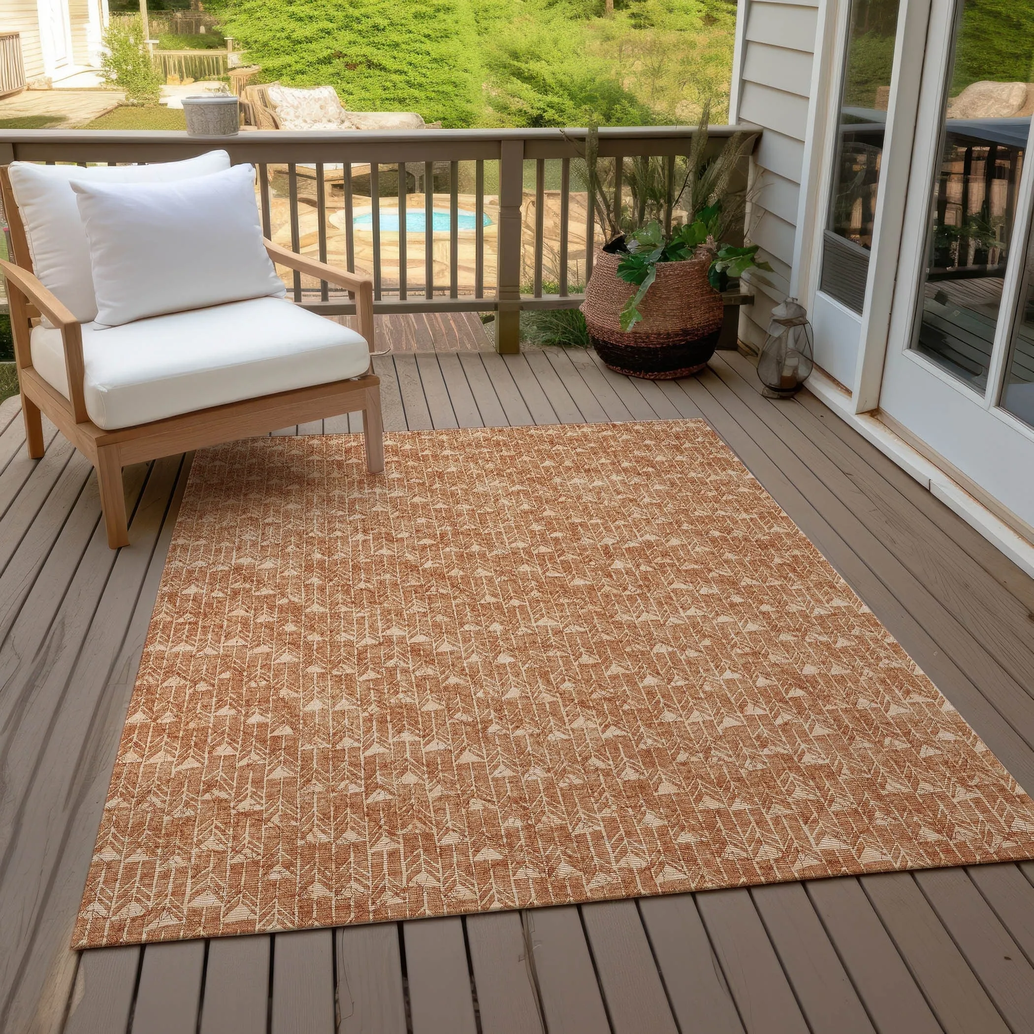 Machine Washable Indoor/ Outdoor Arrows Chantille Rug