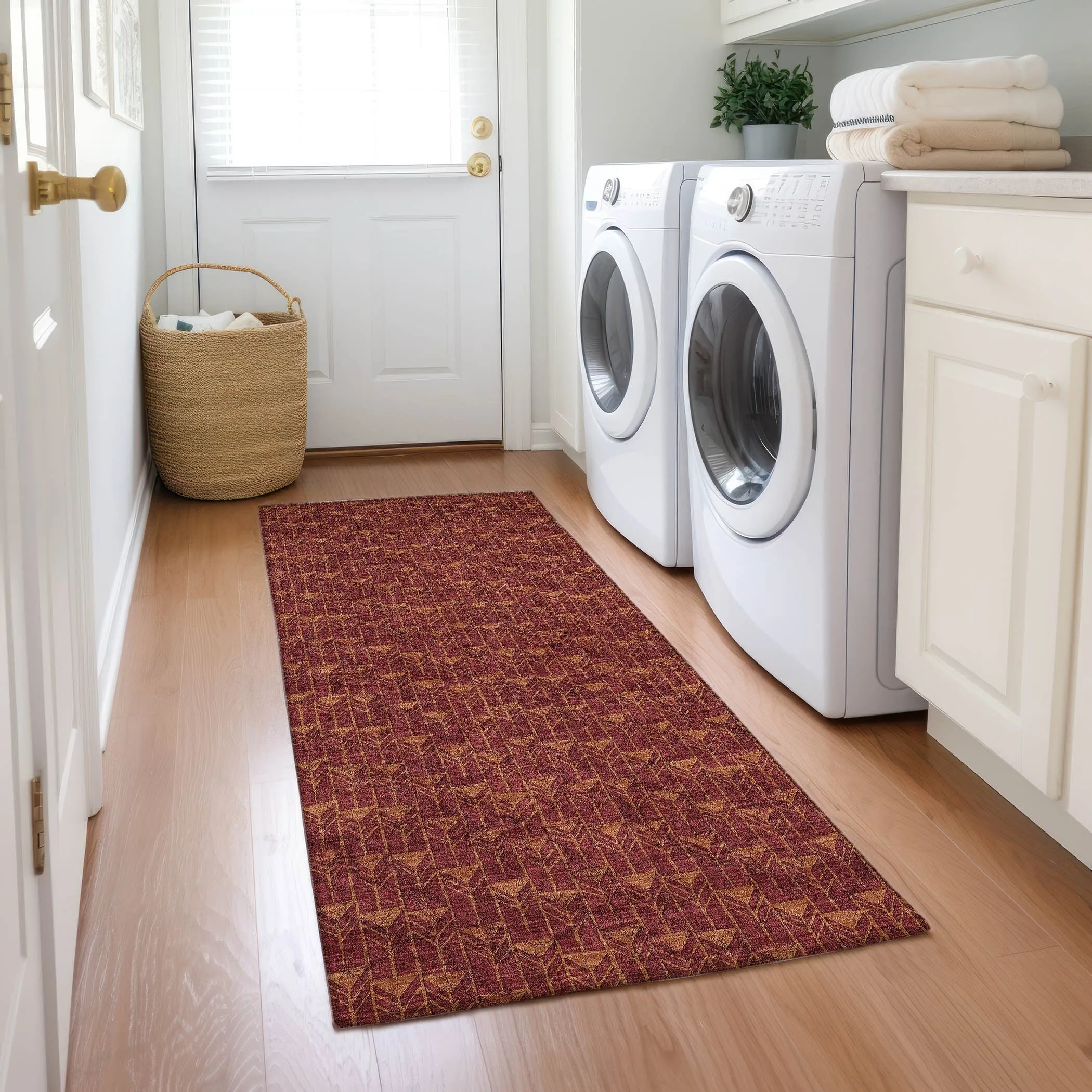 Machine Washable Indoor/ Outdoor Arrows Chantille Rug