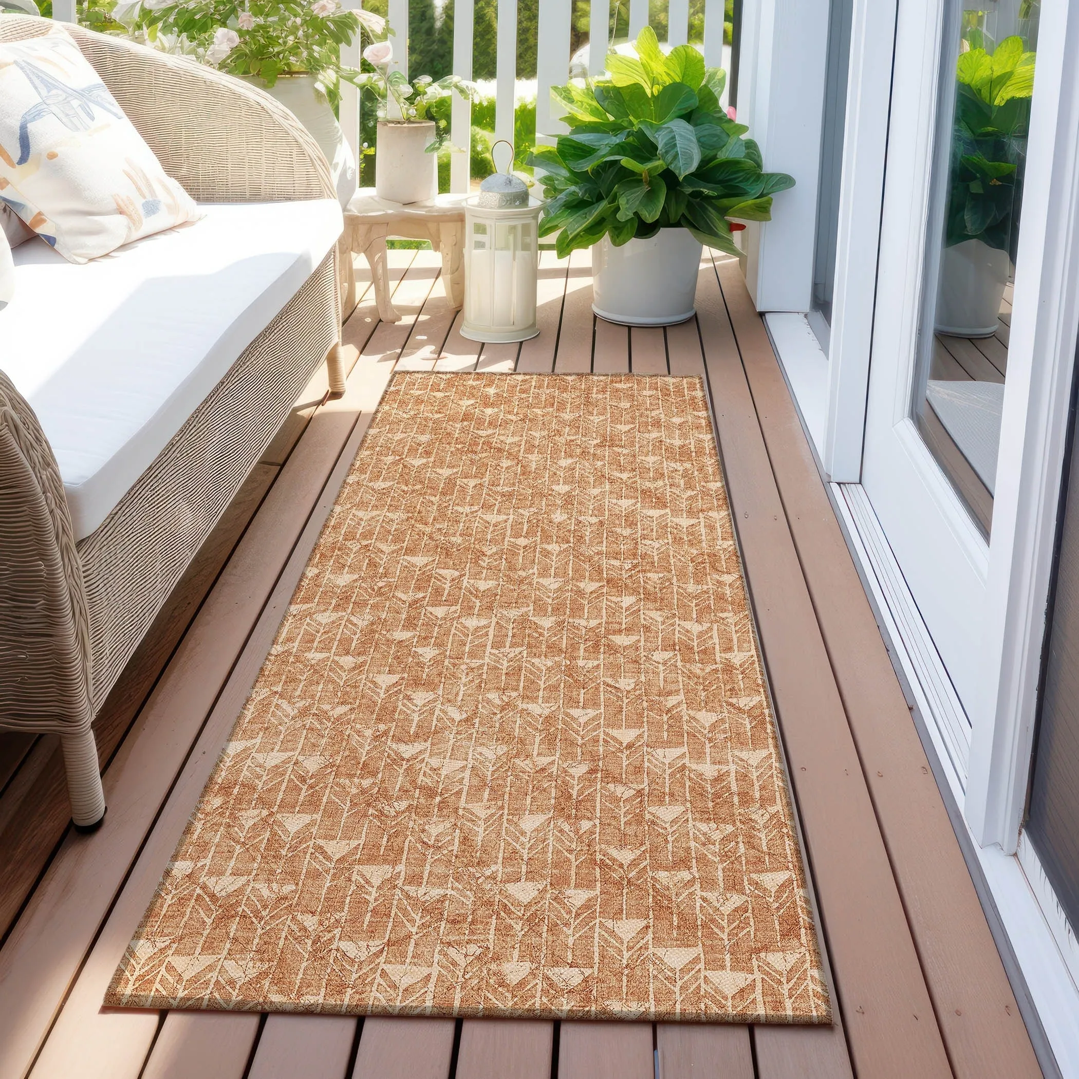 Machine Washable Indoor/ Outdoor Arrows Chantille Rug