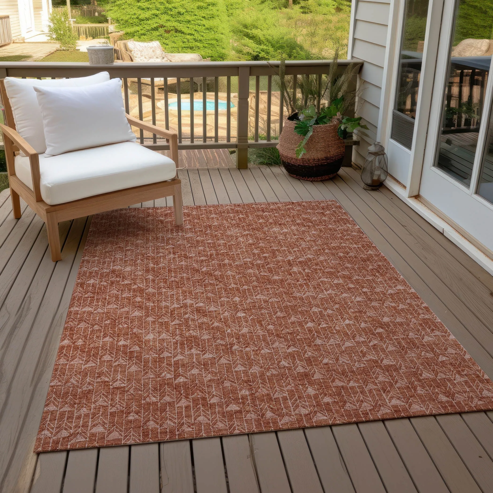 Machine Washable Indoor/ Outdoor Arrows Chantille Rug