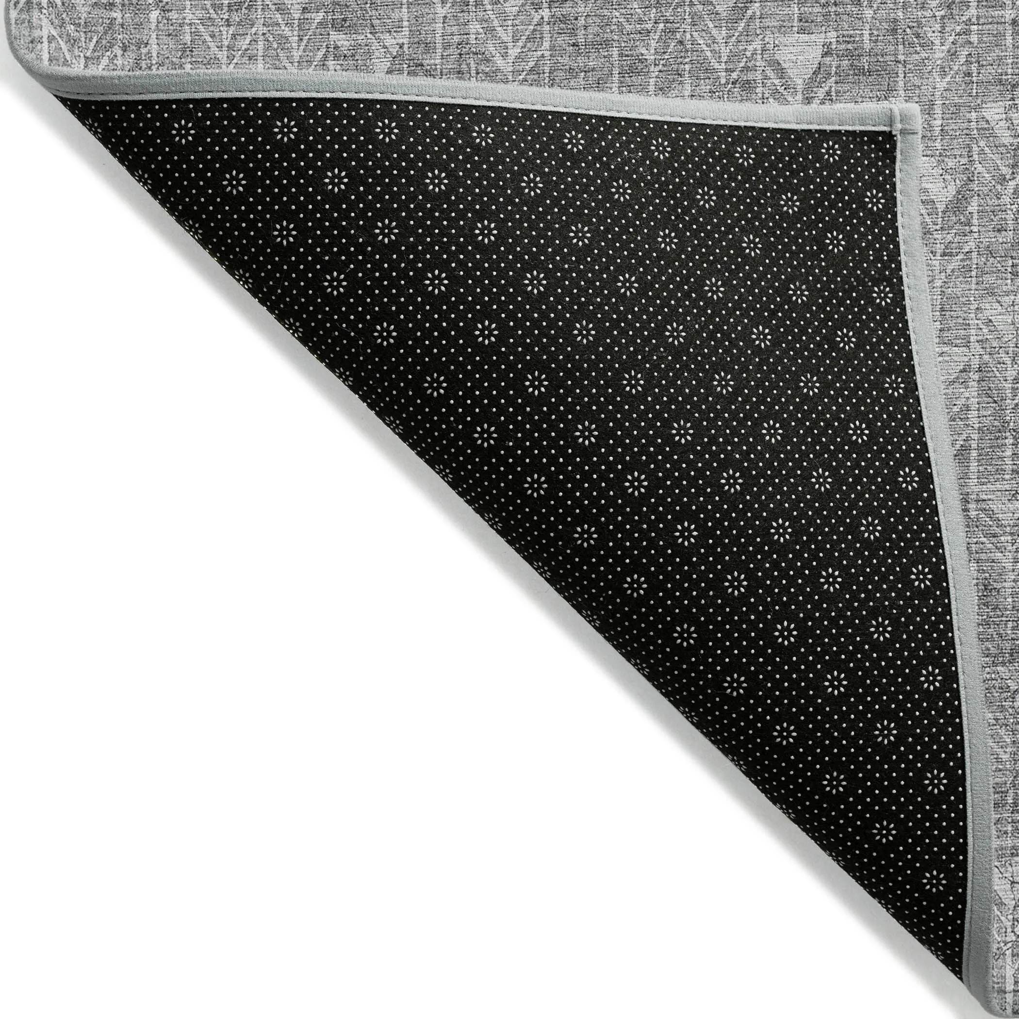 Machine Washable Indoor/ Outdoor Arrows Chantille Rug