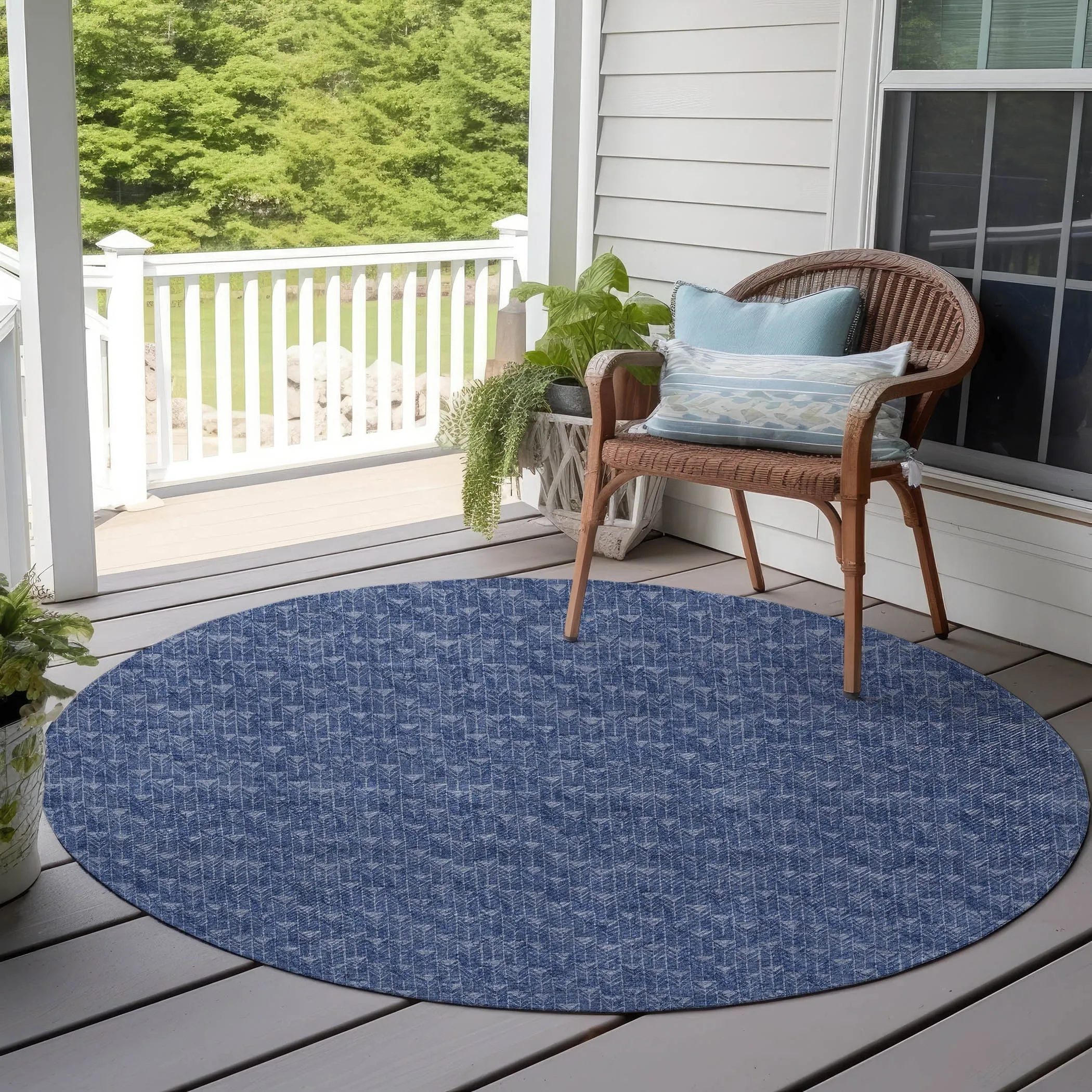 Machine Washable Indoor/ Outdoor Arrows Chantille Rug
