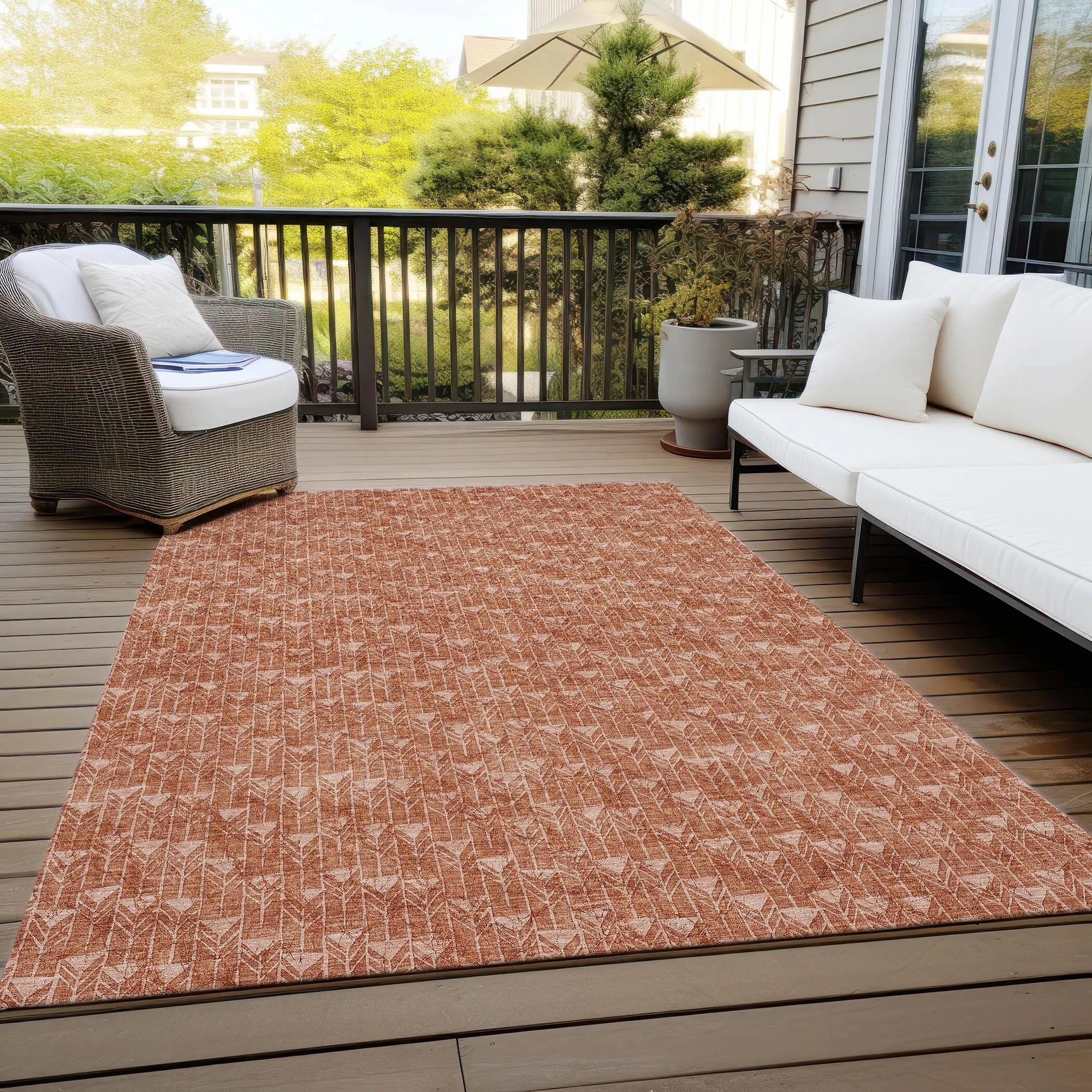 Machine Washable Indoor/ Outdoor Arrows Chantille Rug