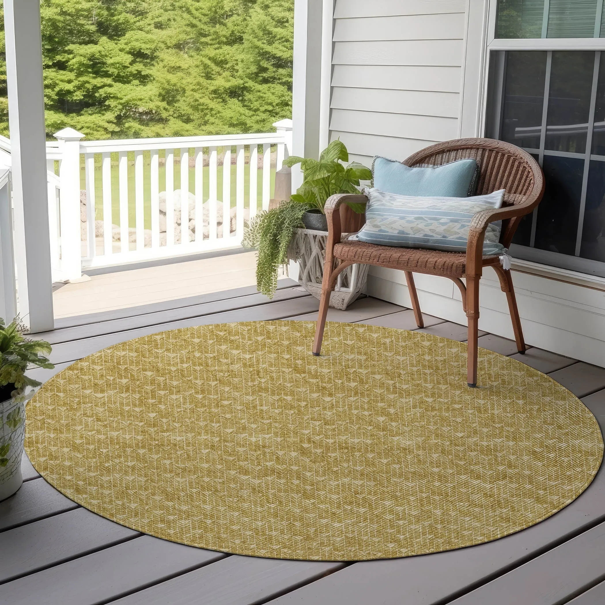 Machine Washable Indoor/ Outdoor Arrows Chantille Rug