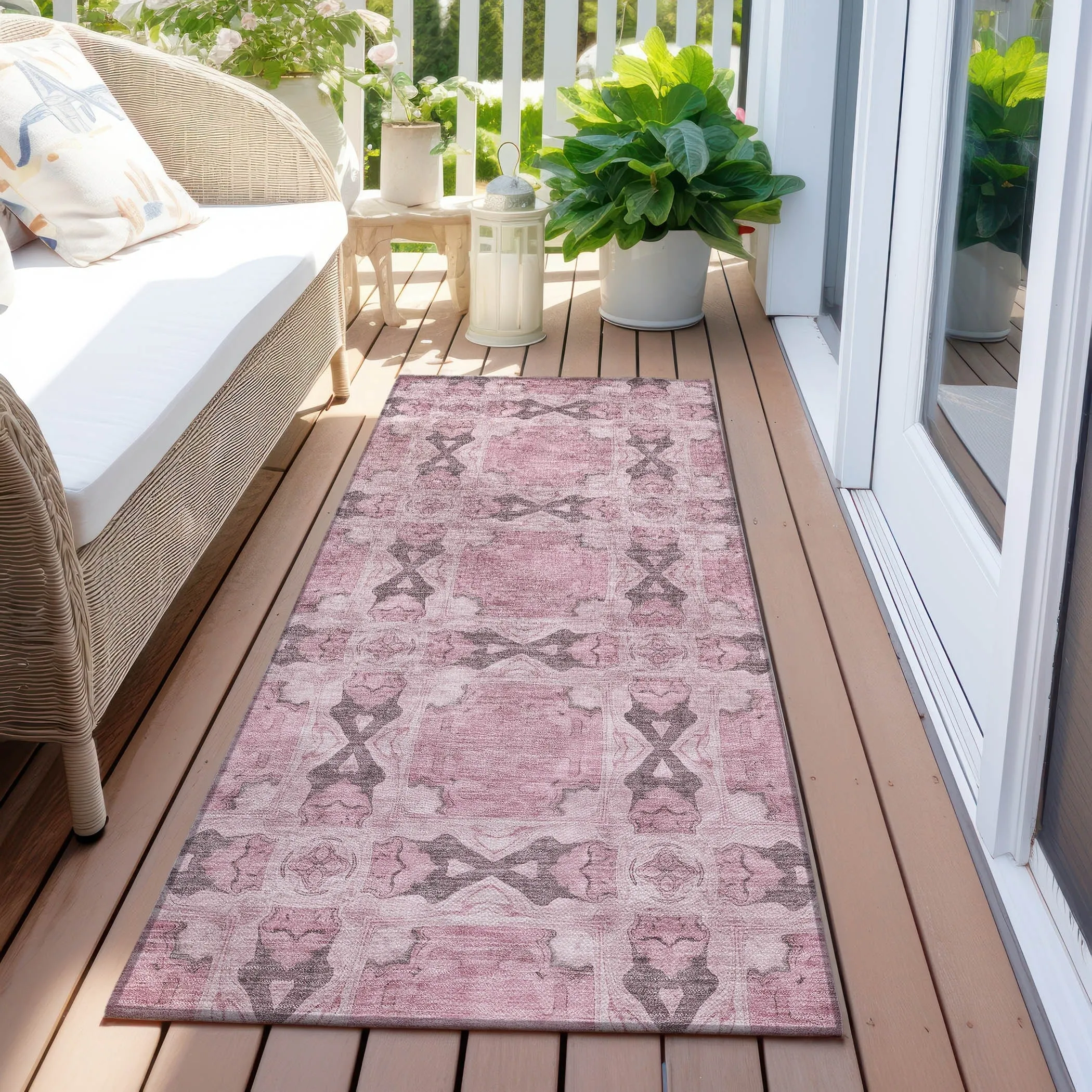 Machine Washable Indoor/ Outdoor Boho Medallions Chantille Rug