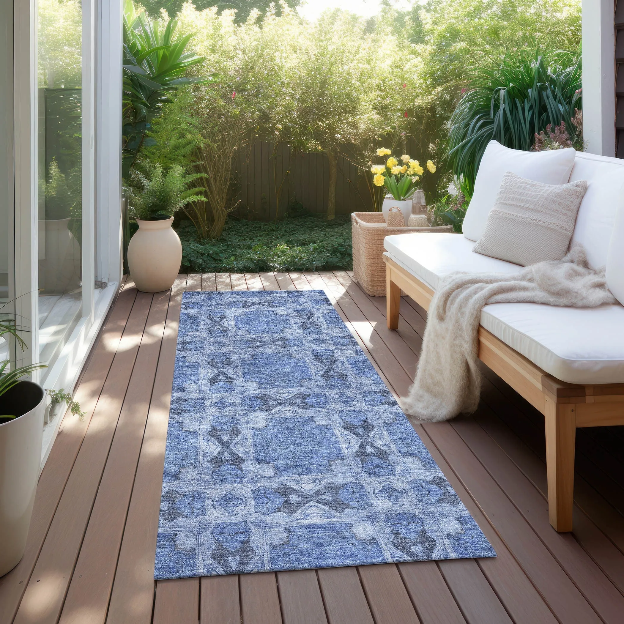 Machine Washable Indoor/ Outdoor Boho Medallions Chantille Rug