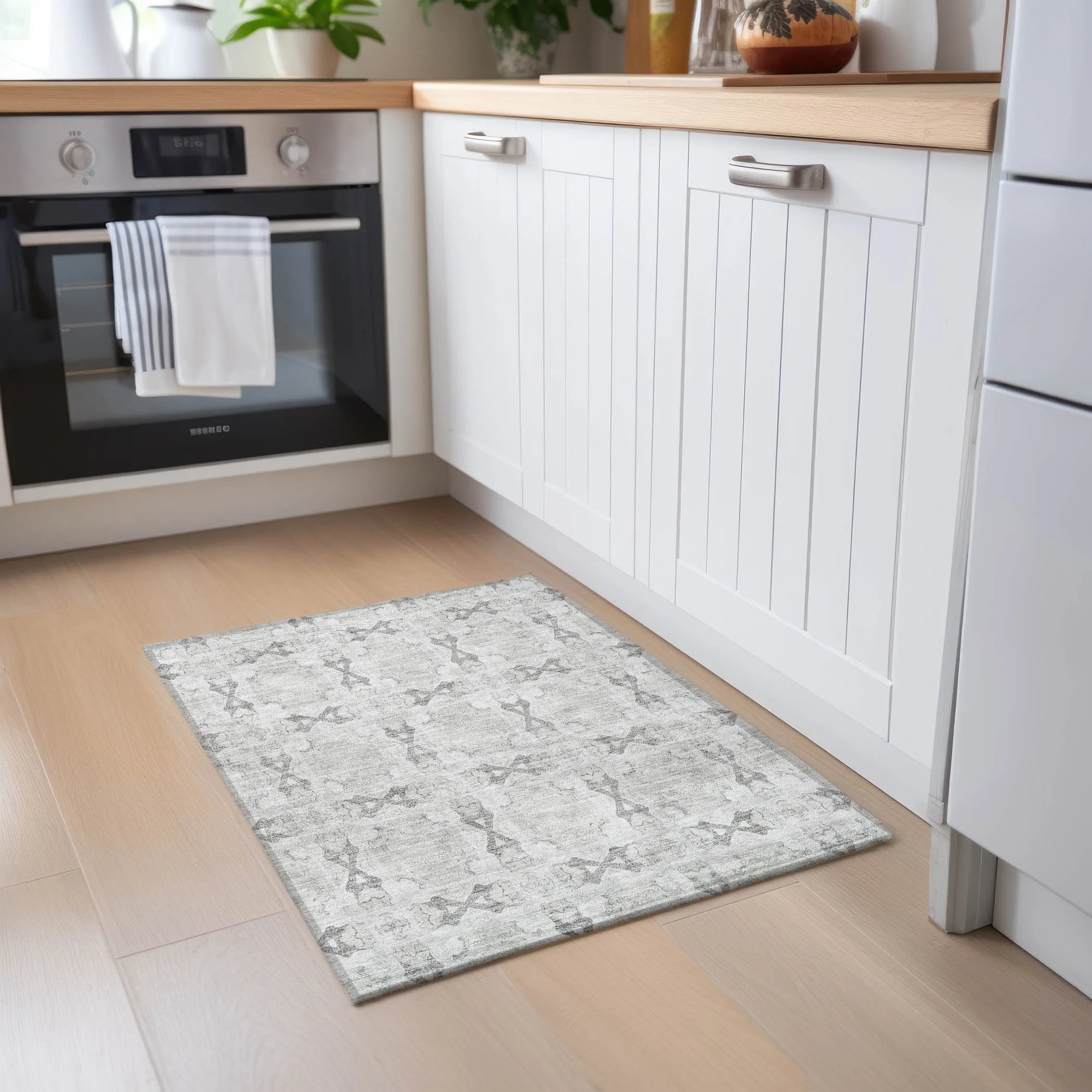 Machine Washable Indoor/ Outdoor Boho Medallions Chantille Rug