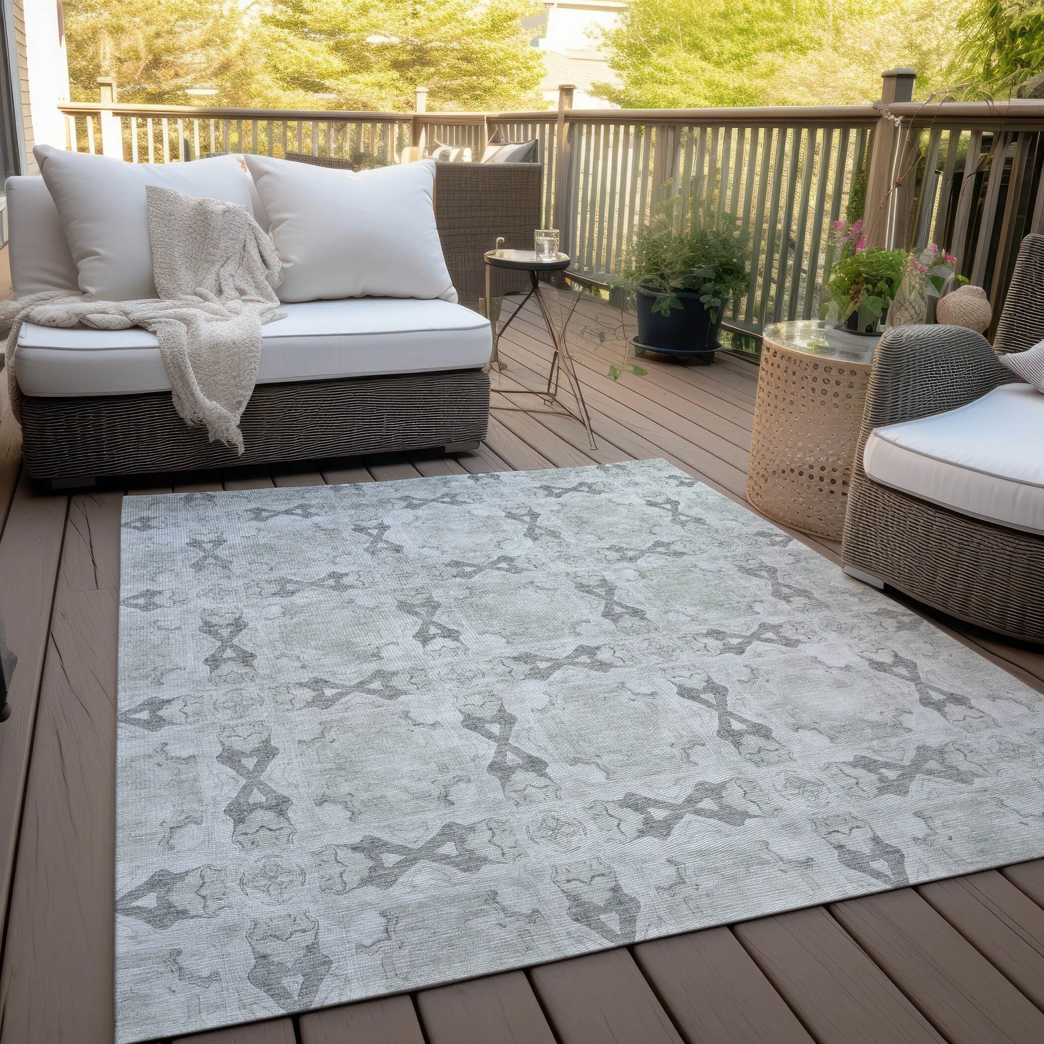 Machine Washable Indoor/ Outdoor Boho Medallions Chantille Rug