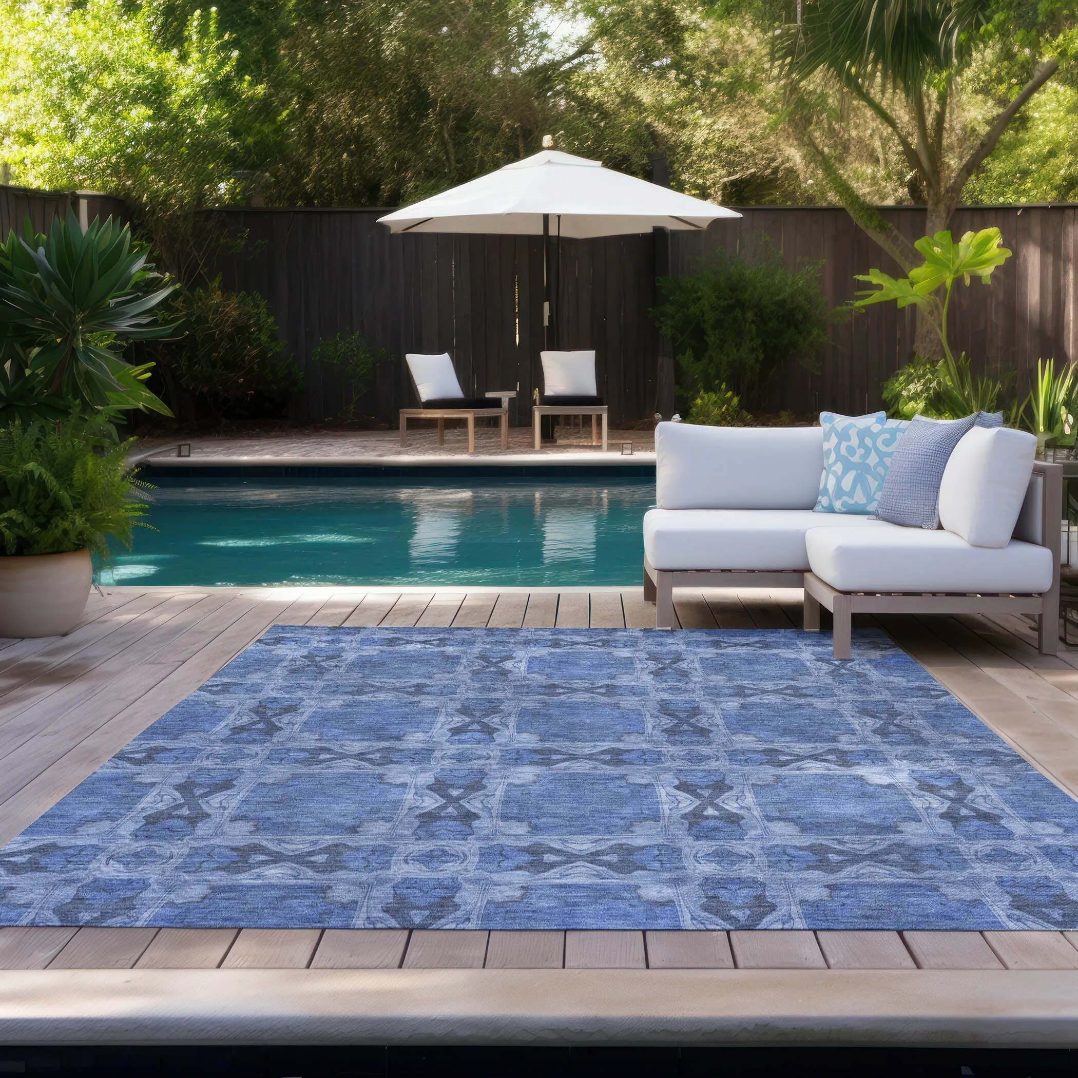 Machine Washable Indoor/ Outdoor Boho Medallions Chantille Rug