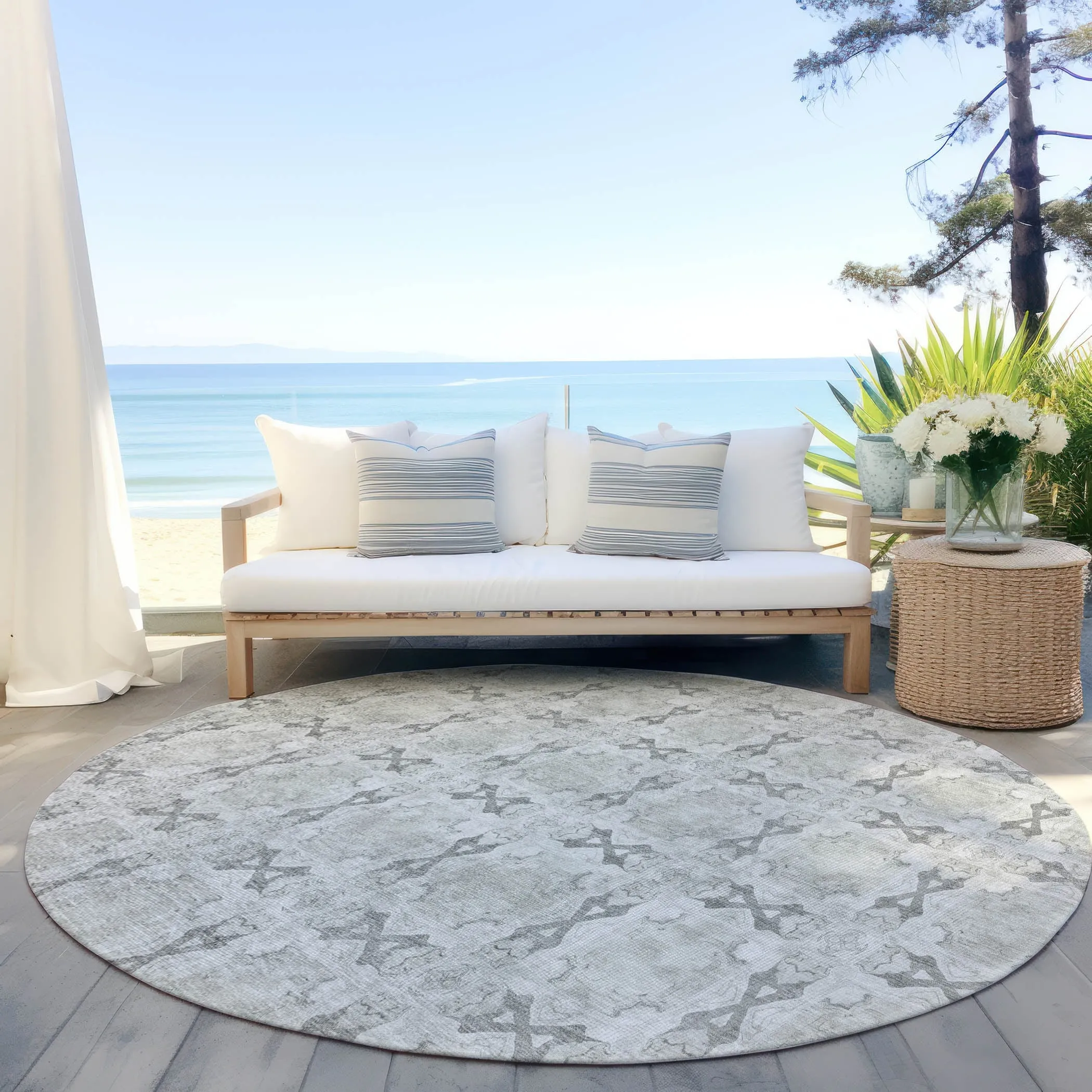 Machine Washable Indoor/ Outdoor Boho Medallions Chantille Rug