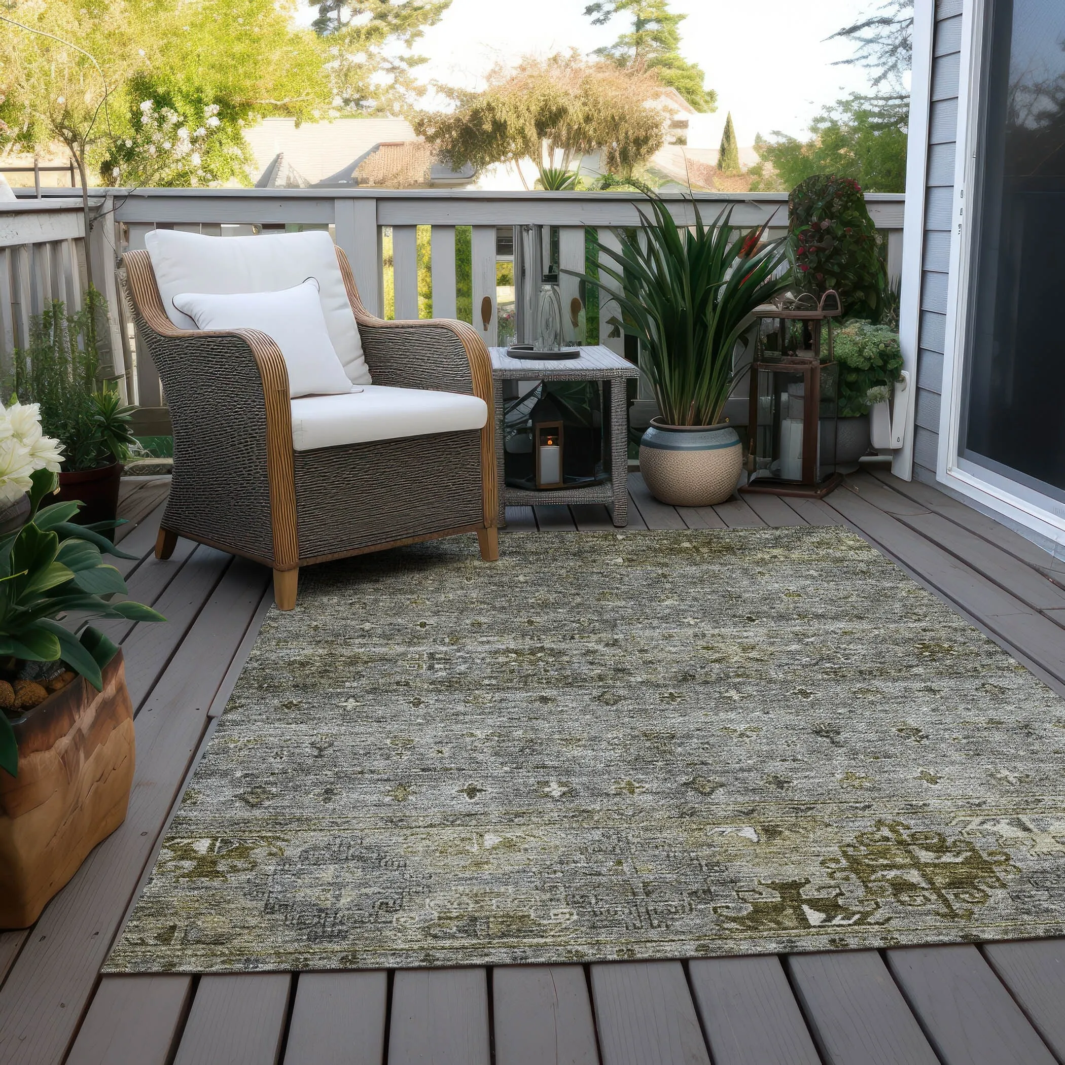 Machine Washable Indoor/ Outdoor Boho Moroccan Chantille Rug