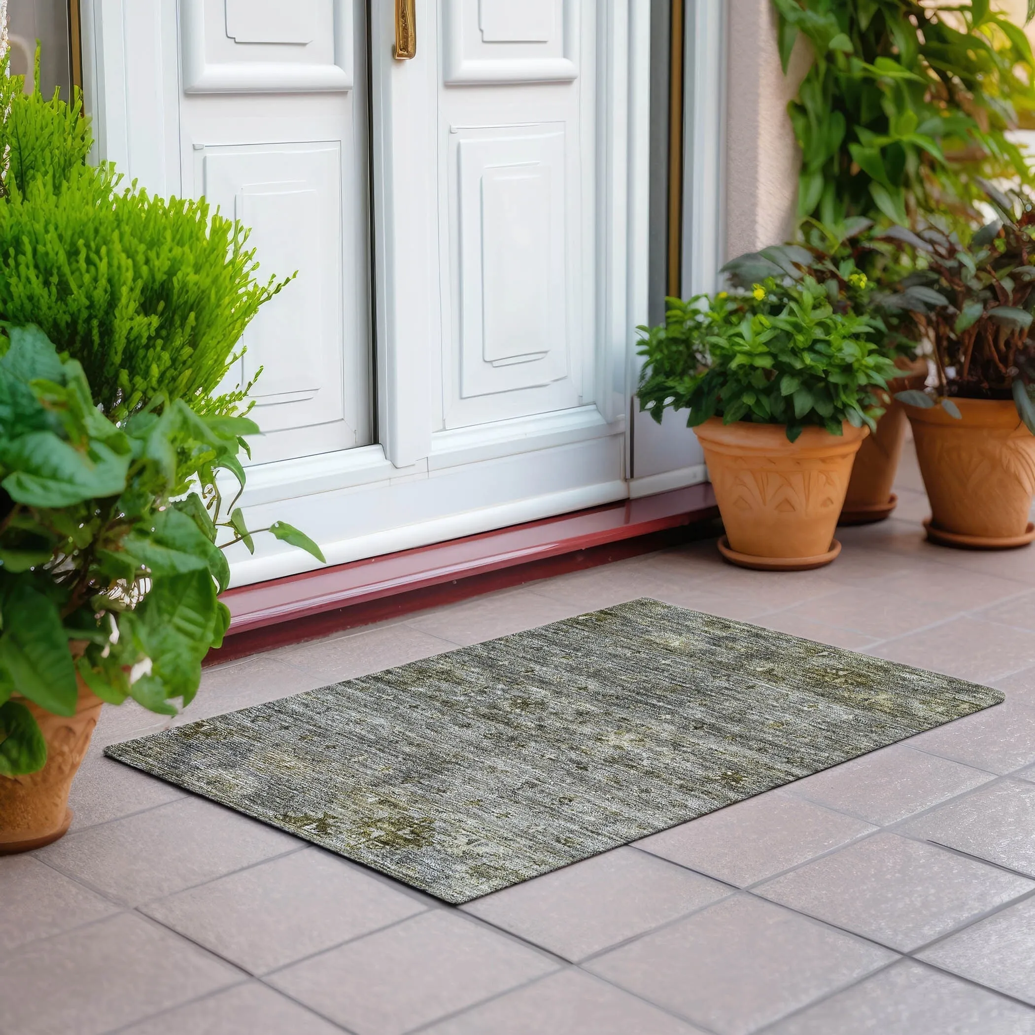 Machine Washable Indoor/ Outdoor Boho Moroccan Chantille Rug