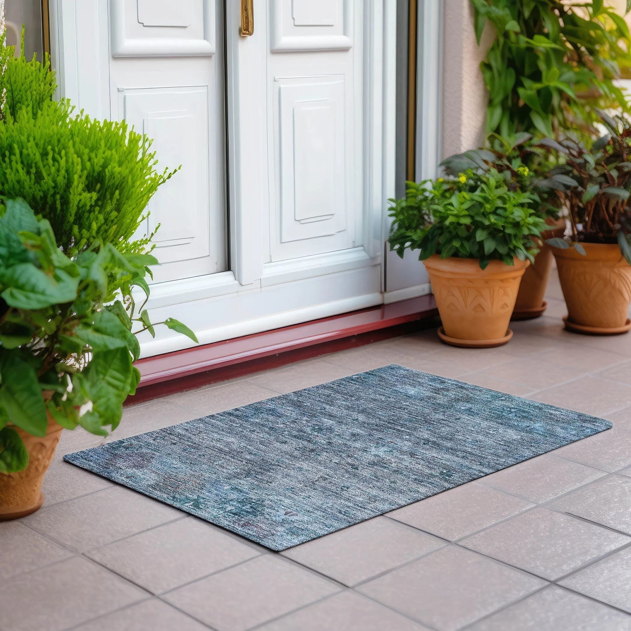 Machine Washable Indoor/ Outdoor Boho Moroccan Chantille Rug