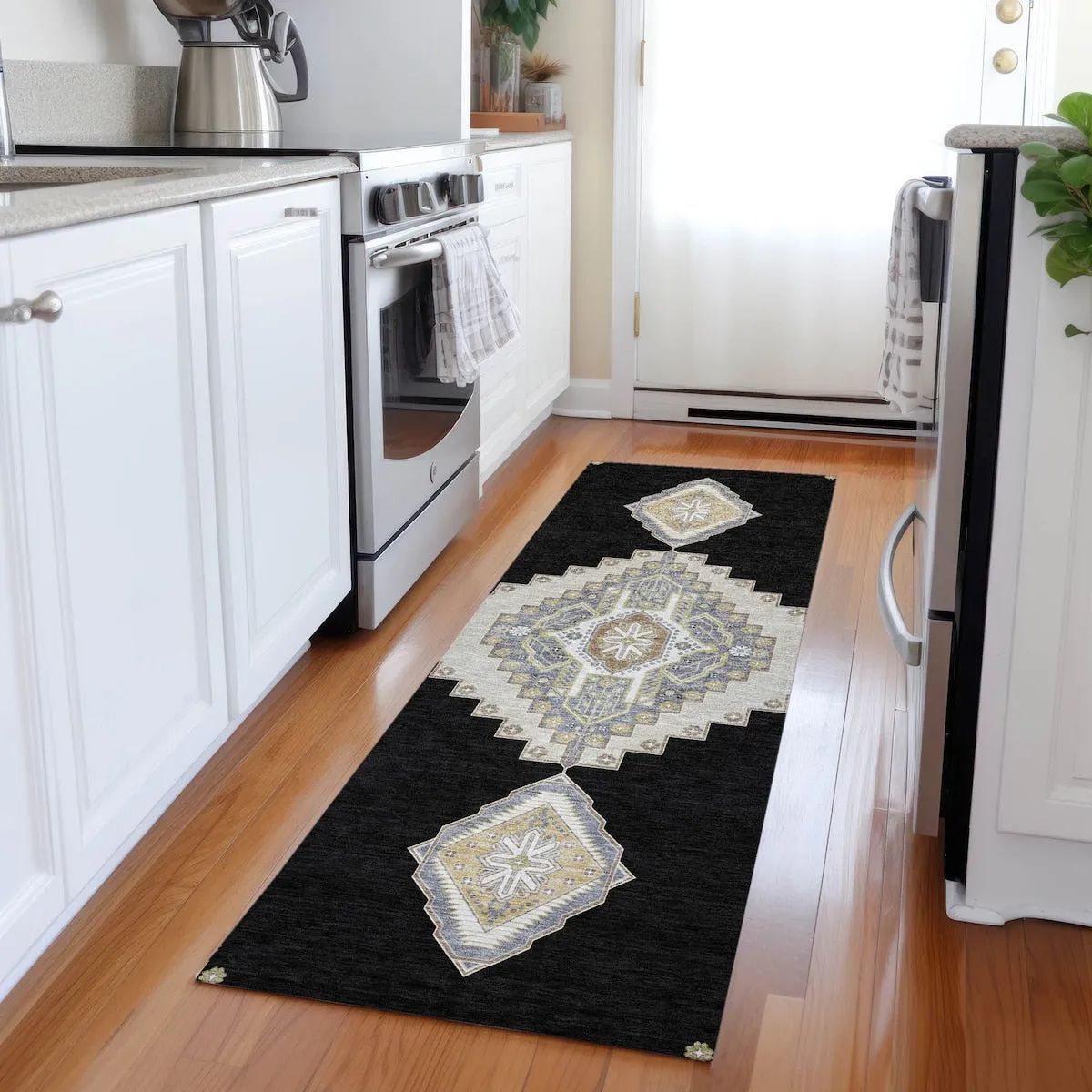 Machine Washable Indoor/ Outdoor Boho Traditional Chantille Rug